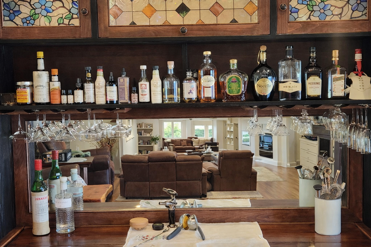 Home Bar, Up Close
