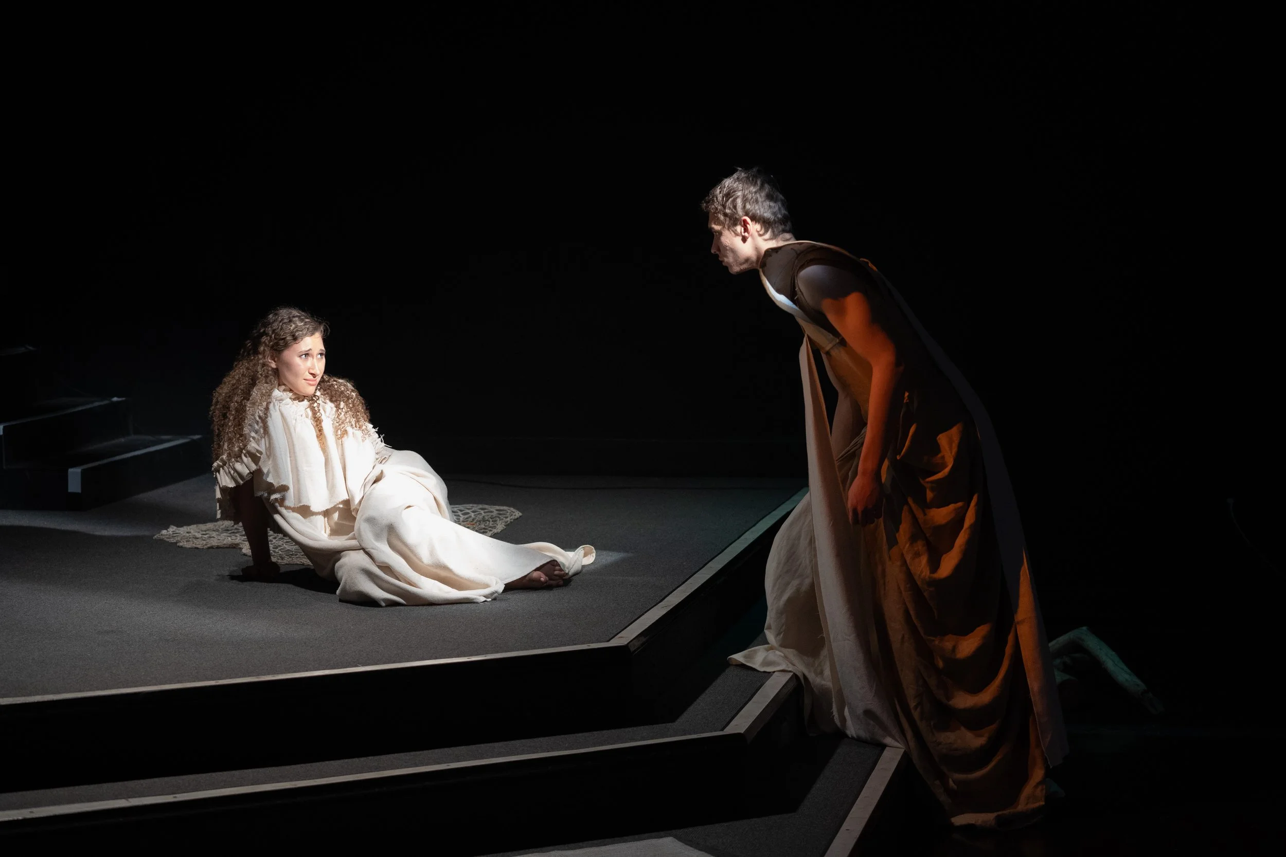 “TIDE” is a 70-min play directed Qingwen Cao. TIDE begins with Nüwa, named after the Chinese Mother Goddess and creator of all humankind, playing with sand on the beach. Nobody knows how the sandmen she made came to life. As night falls, the rising t