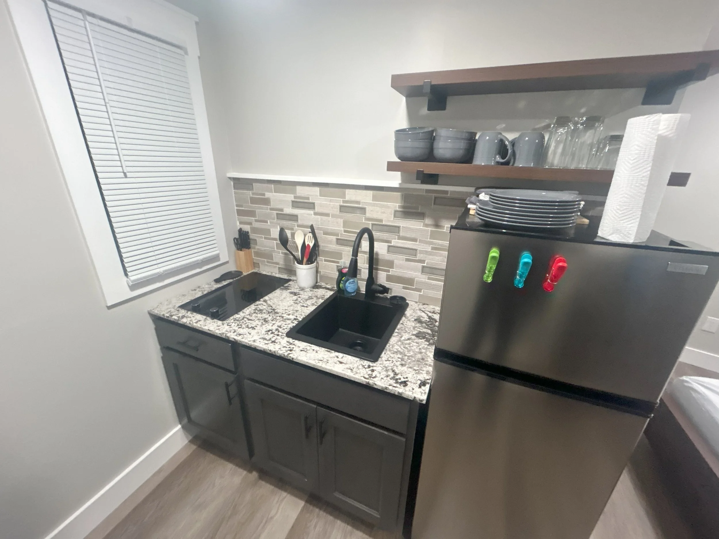 Room 22 - Kitchenette