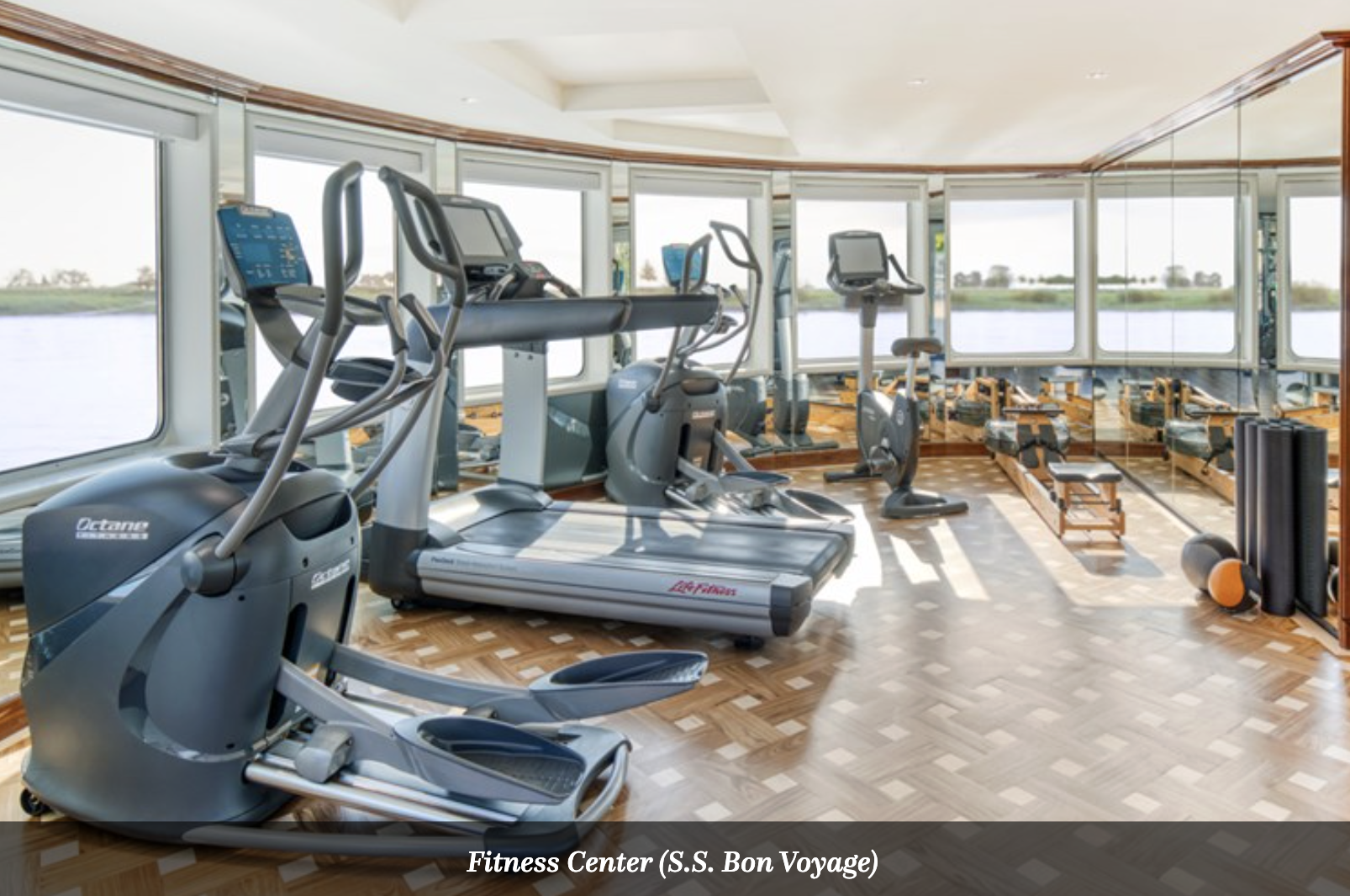 Uniworld S.S. Bon Voyage exercise room.png