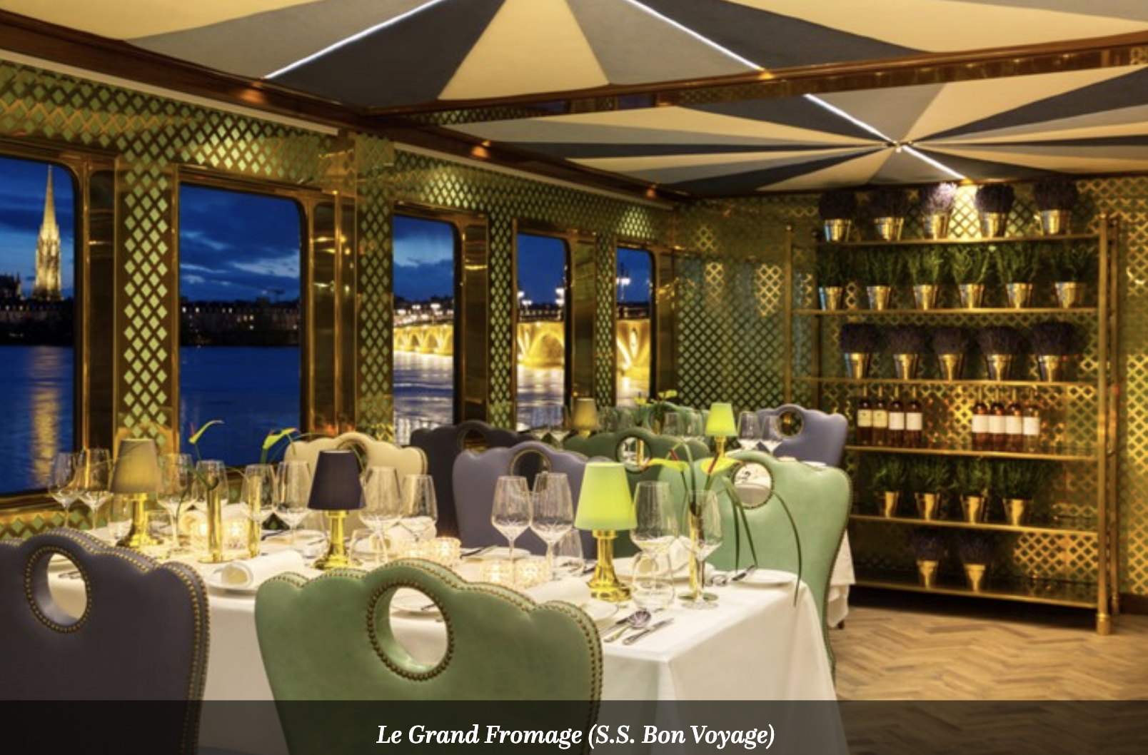 Uniworld S.S. Bon Voyage resturant green.png