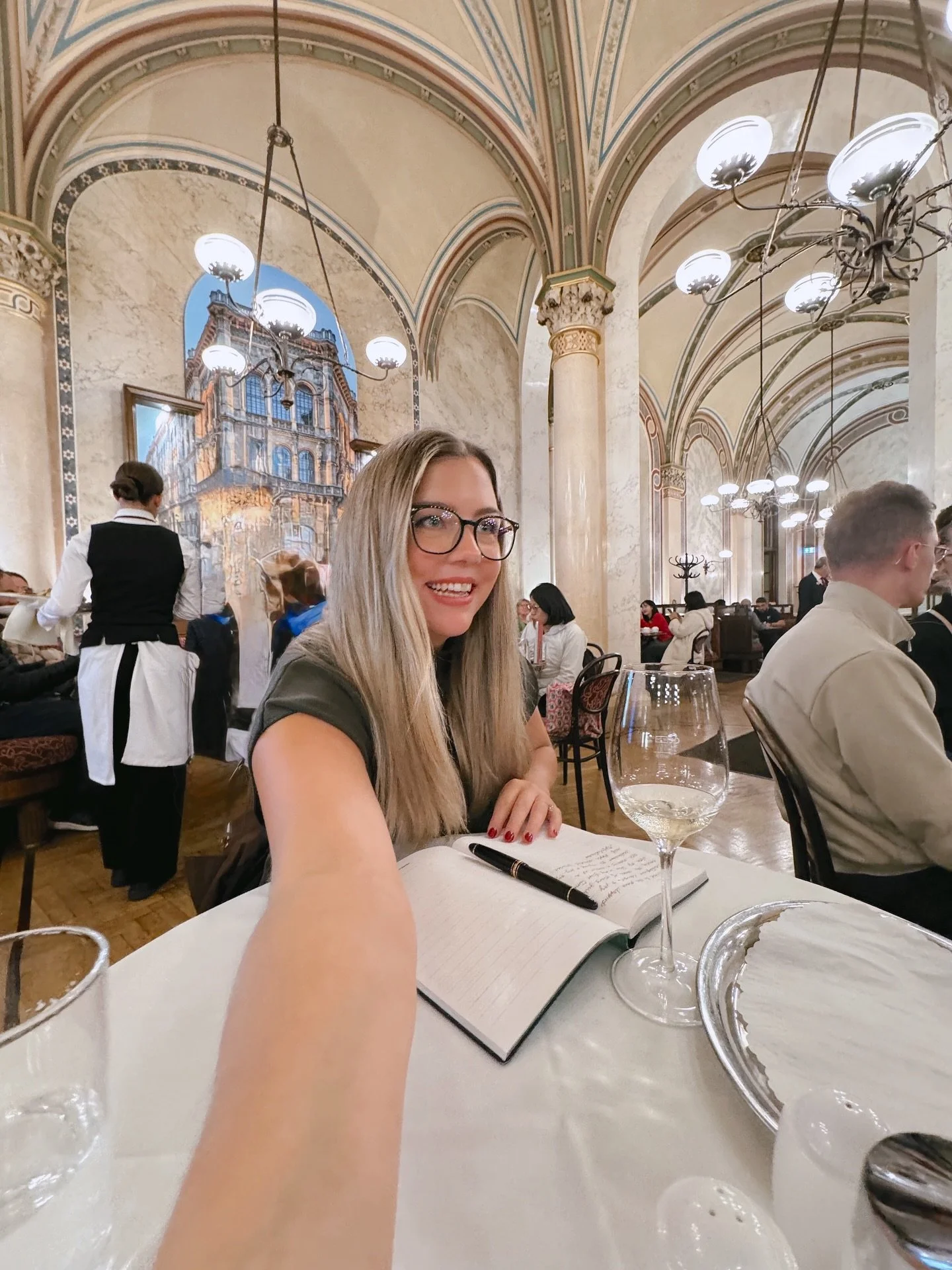 Hallo from Vienna! 🥹🥹🥹 you guys. This cafe. I had a reservation as soon as I landed&hellip;I&rsquo;m sitting alone, opening my journal, and suddenly the piano is being played right in front of me. I get teary. (Music does that to me). Because I fi