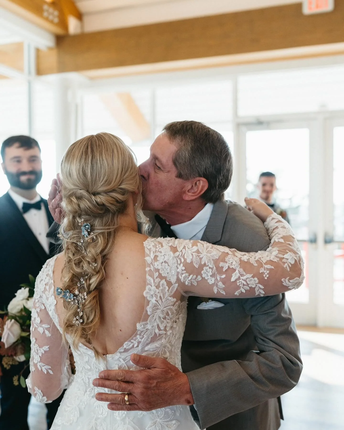 Happy Father&rsquo;s Day to all the wonderful Dads out there! 

Bride @deannaguhl 
Venue @kresspavilion 
Photography @victoriadanielleld 
HMU @blush_bridal_team