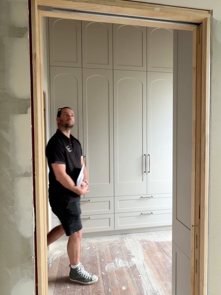 Checking in on a job in Central Hawke&rsquo;s Bay ✨

Custom tall wardrobes are looking stunning - can&rsquo;t wait to see the final result with all the finishing touches! 😍

Great mahi from the @totalrenovations_hb team! 🔥

Laundry&rsquo;s up next!