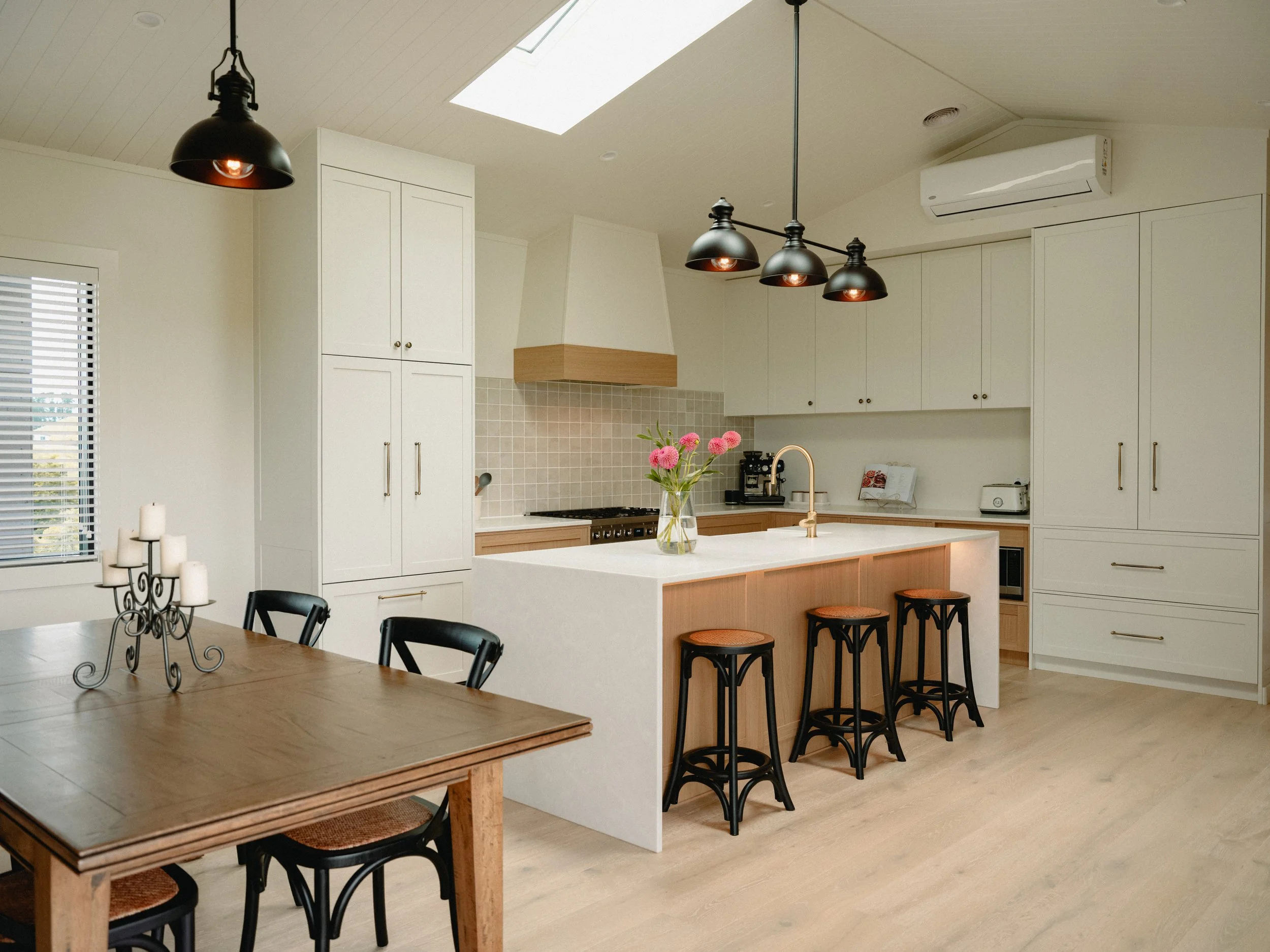 PUKETAPU KITCHEN & LAUNDRY