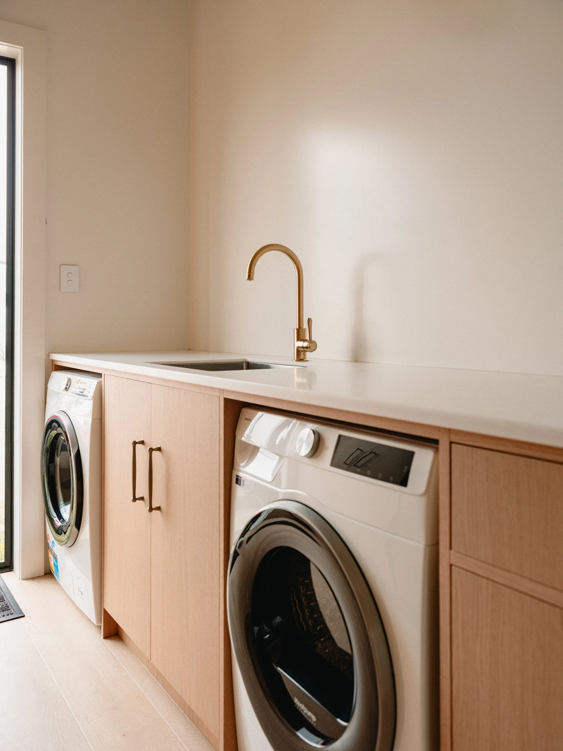 florence-charvin-NATURAL EDGE-Wigg kitchen-DSCF2111.jpg