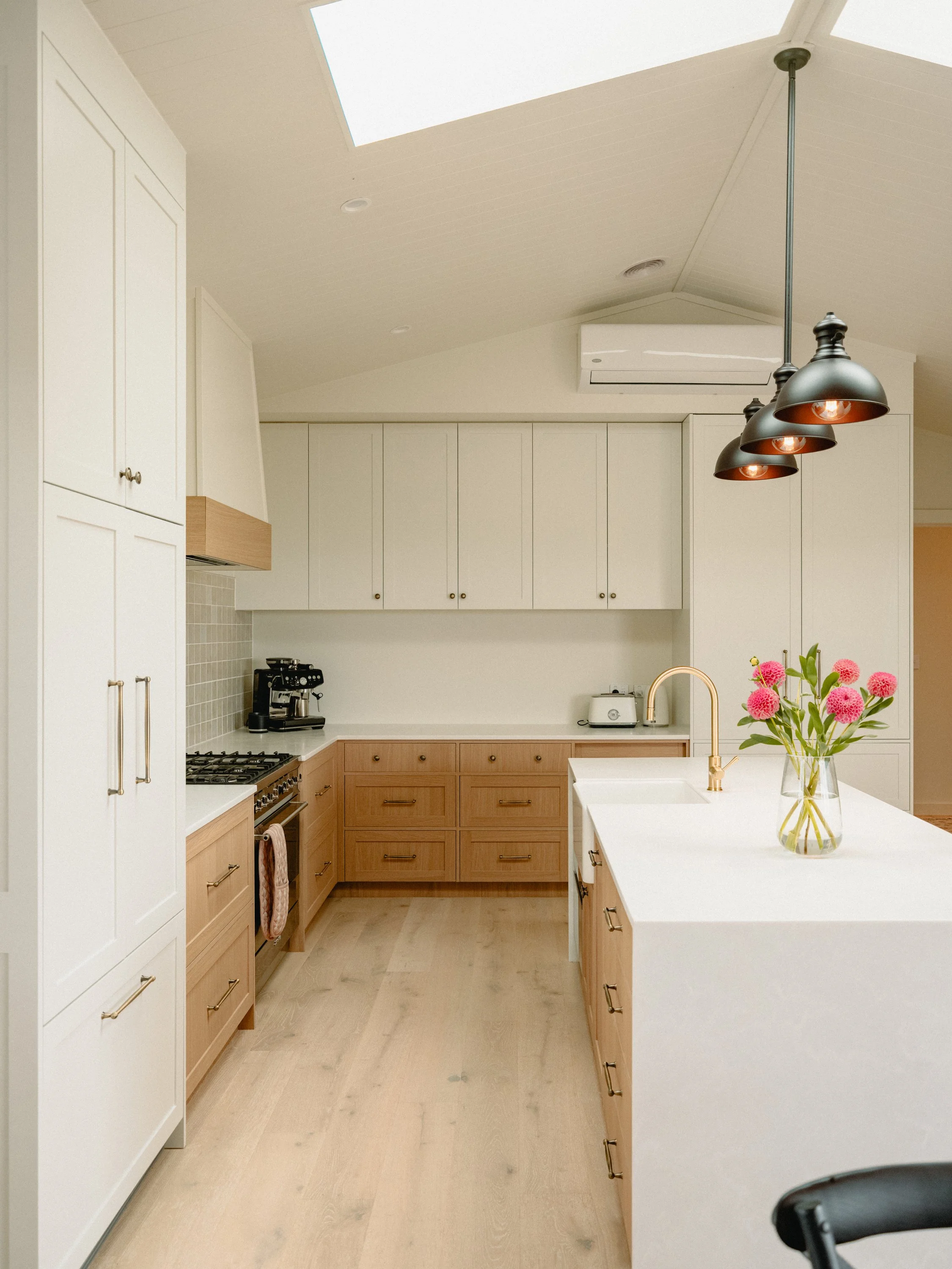 florence-charvin-NATURAL EDGE-Wigg kitchen-DSCF2005.jpg