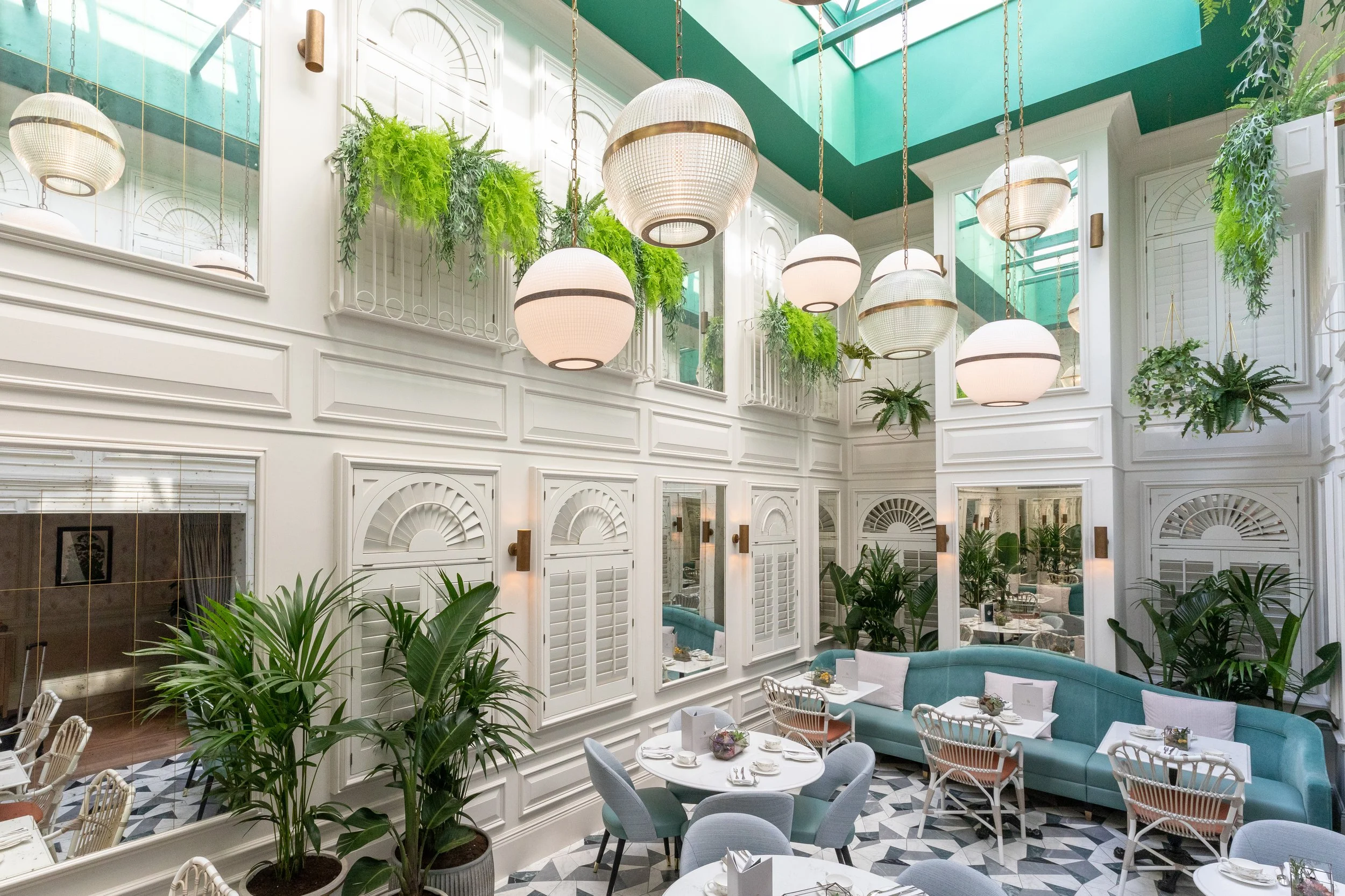 100 QUEEN'S GATE HOTEL BOTANICA