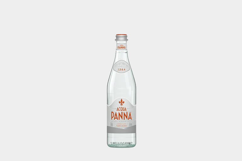 acqua-panna-still-water-750_2.webp