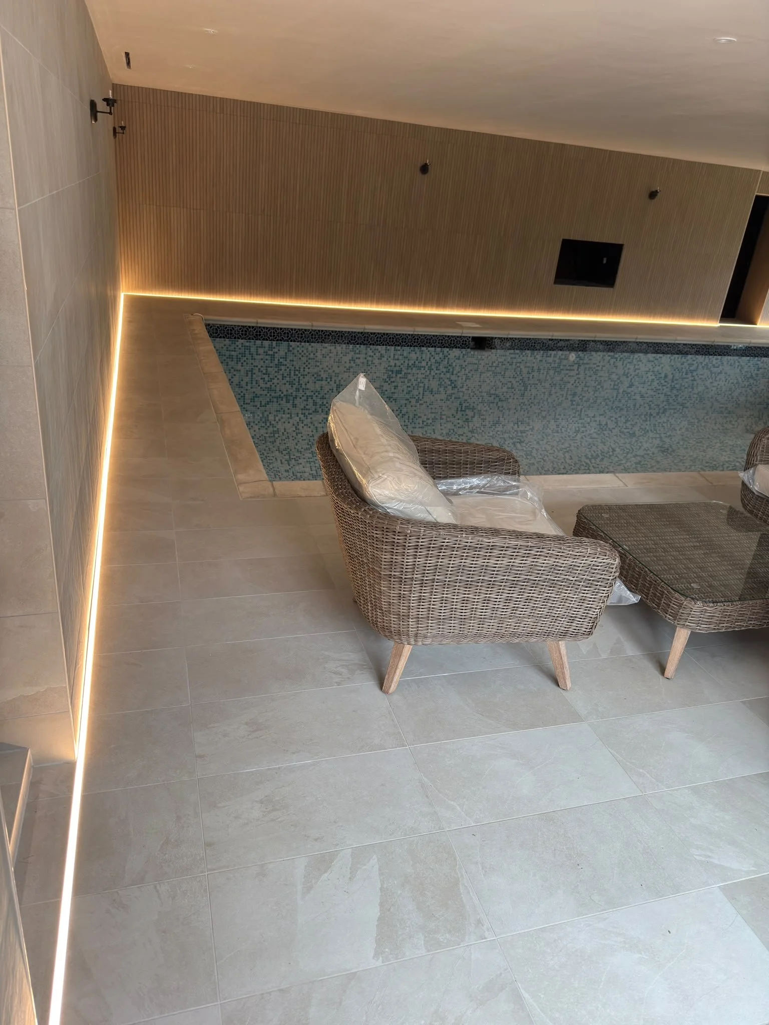 a backhouse pool led 2.jpeg
