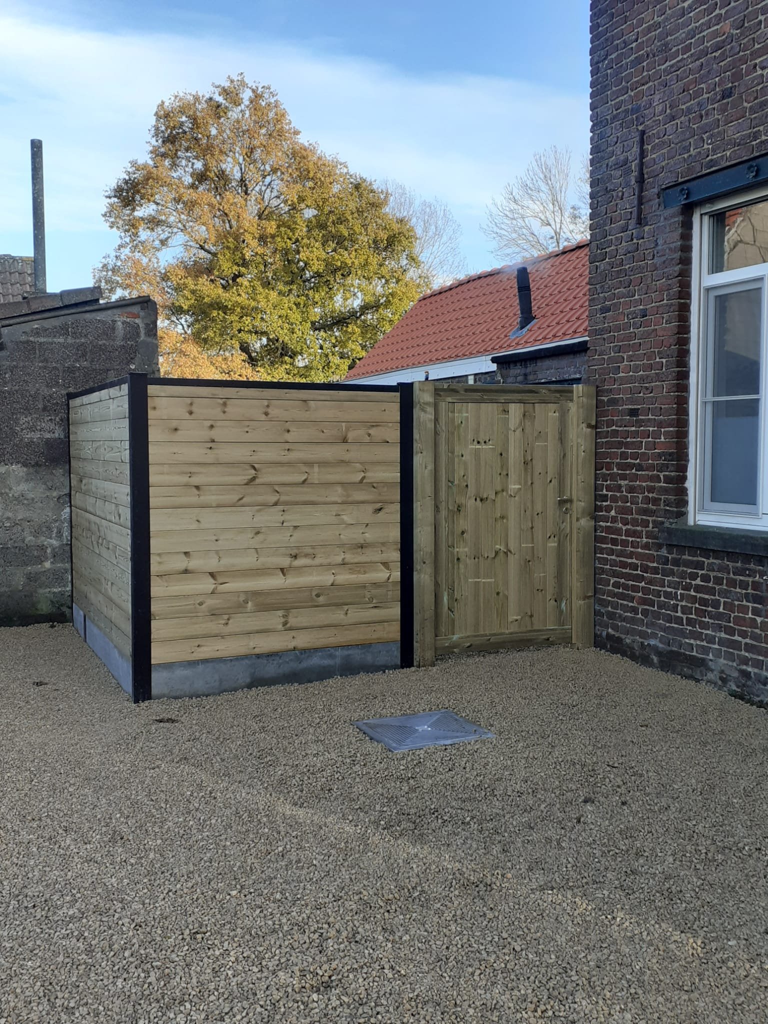 Oprit & Terras inclusief afsluiting (Waterdoorlatend)