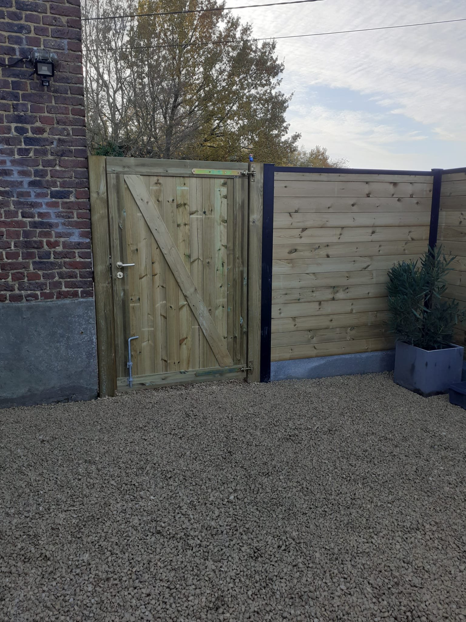 Oprit & Terras inclusief afsluiting (Waterdoorlatend)