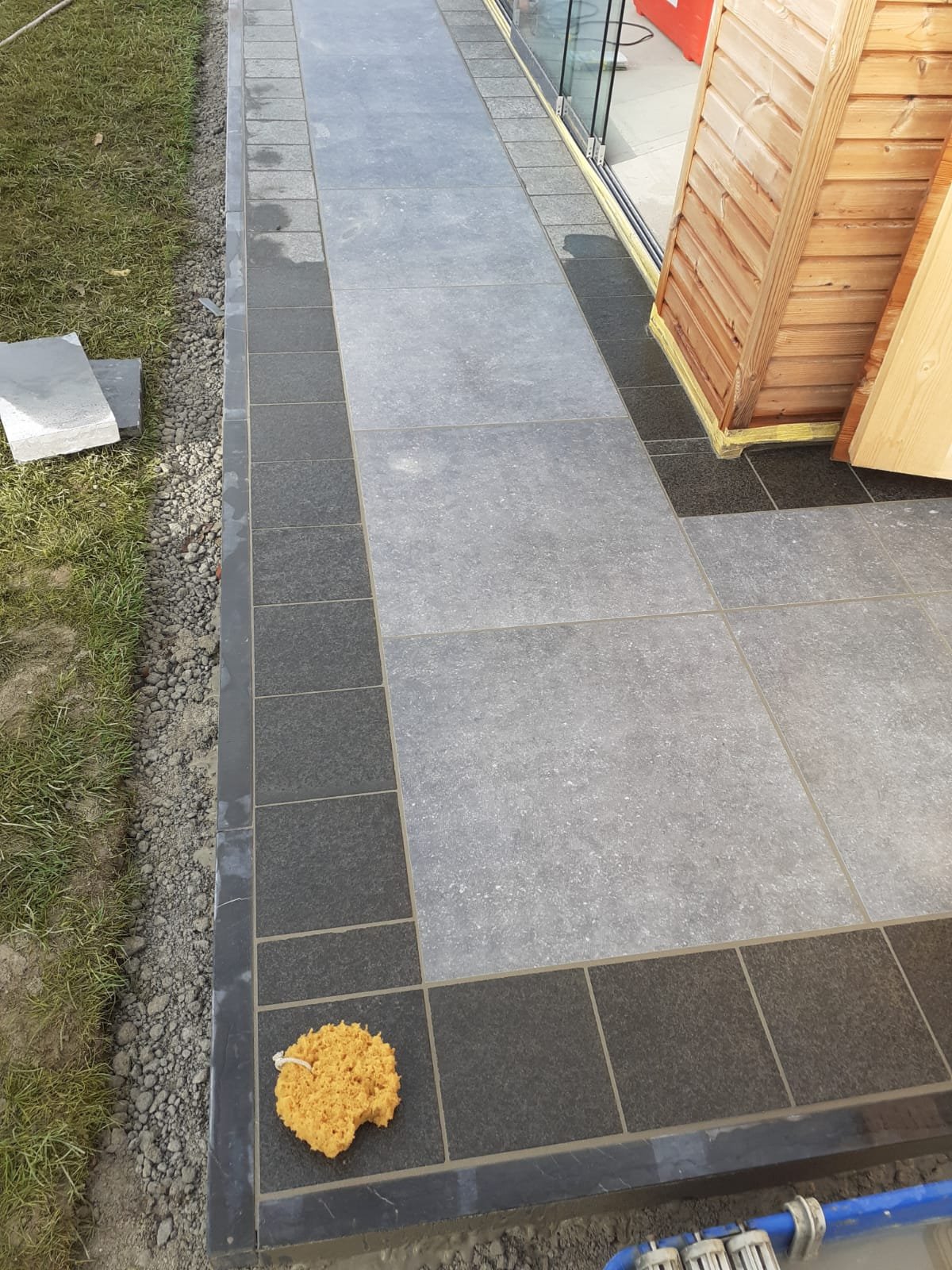 Polybeton in combinatie met aanplanting