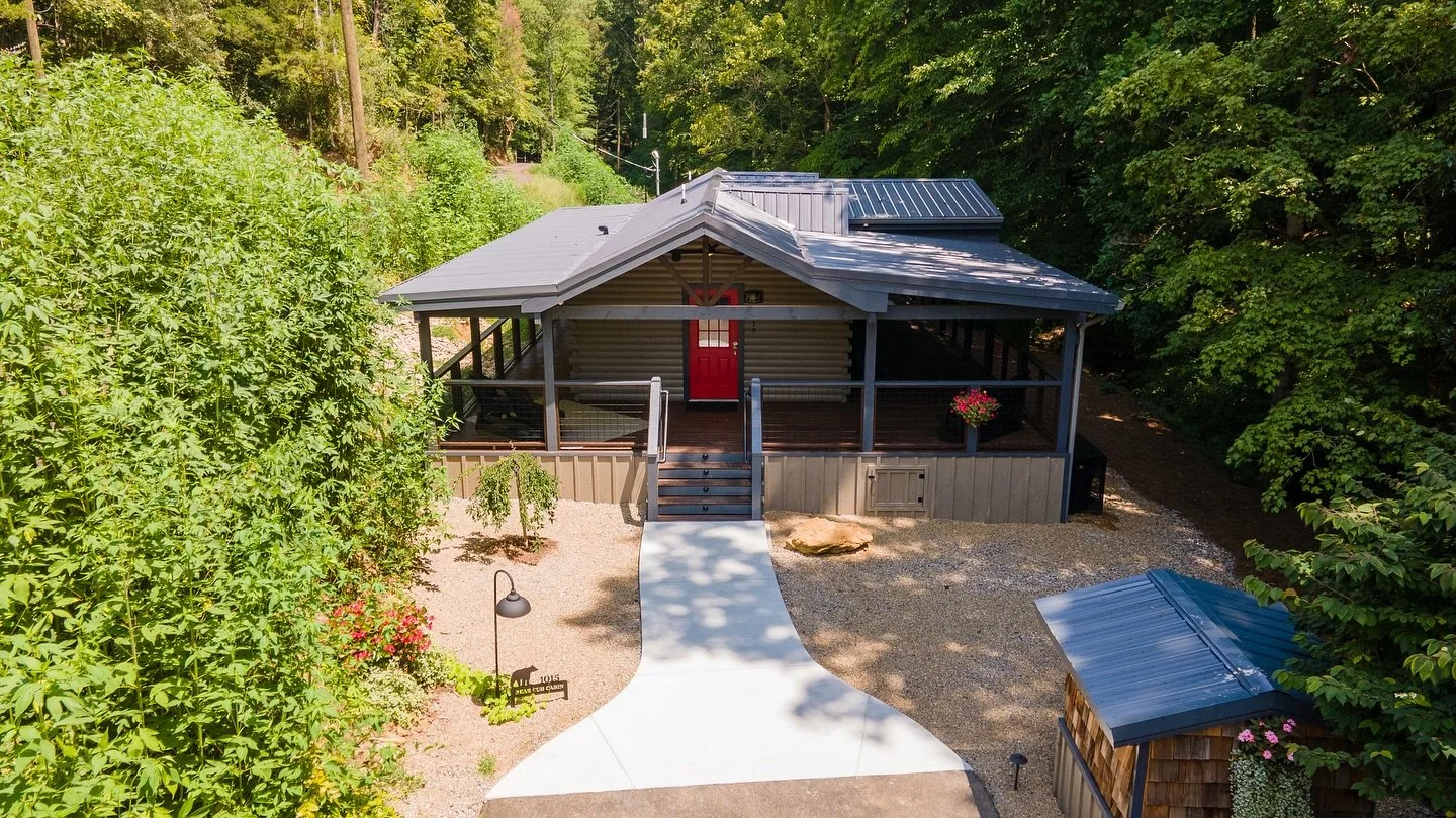 Crisp weather and fall colors are on their way! Visit us and make yourself at home at Bear Cub Cabin.