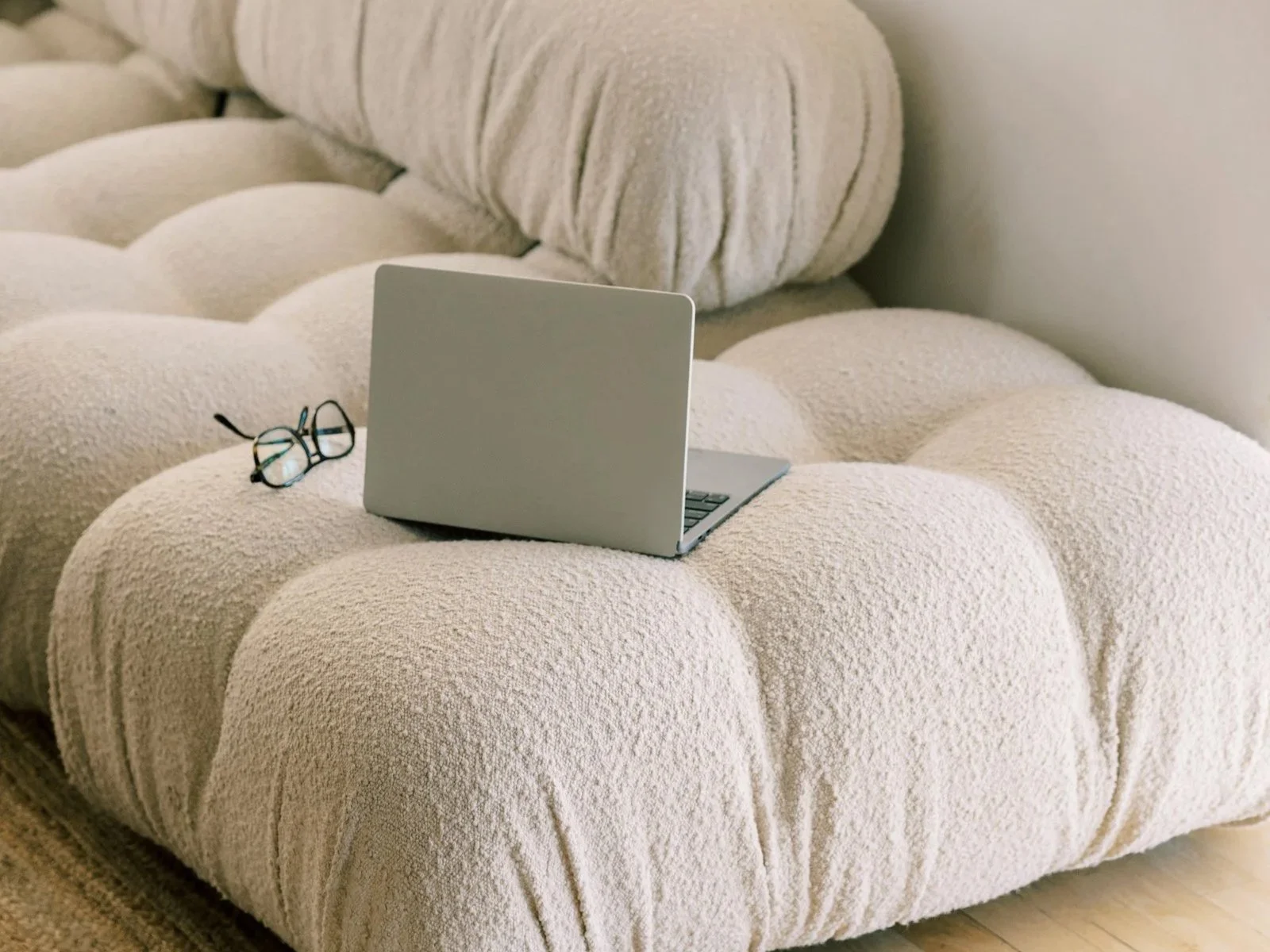 Meta Ads -opas: 7 periaatetta tulokselliseen kasvuun Facebook- ja Instagram-mainonnalla