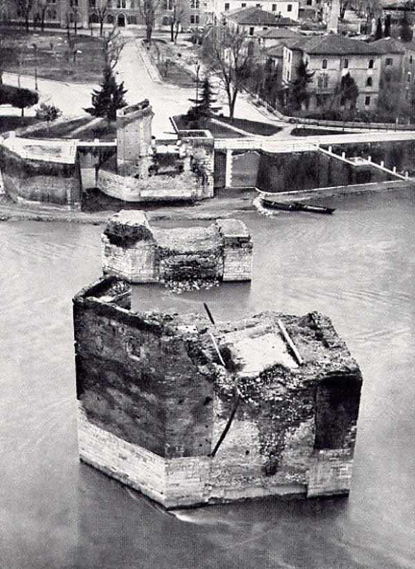 Ponte_Scaligero_1945.jpg