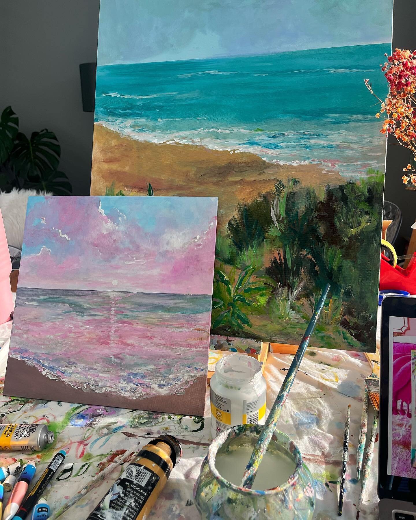 it&rsquo;s been a good day painting &lt;3 💘

some days the painting just flowwwws &amp; i&rsquo;m so excited about the new work i&rsquo;m creating 💘 it feels good to be painting again 🪄🪄🪄 I feel a new collection coming along 🌊🐚🌴

🐚🌴☁️💘

#a