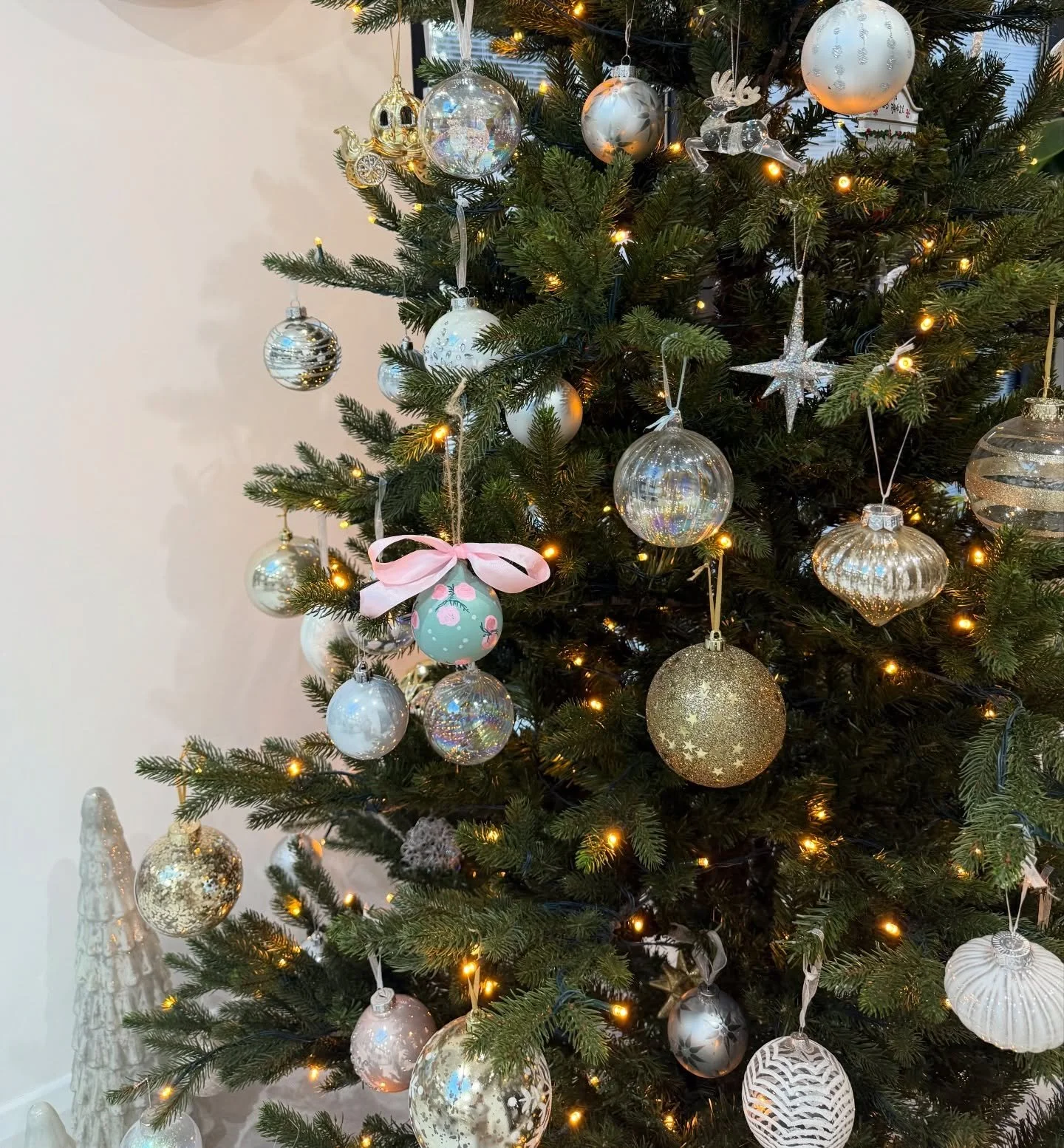 and the tree is upppp! 🎄🤍 1st december 

is yours up yet? 💗

not many hand painted baubles left 🥹🎀🎄✨

last ones on www.luciapaps.com