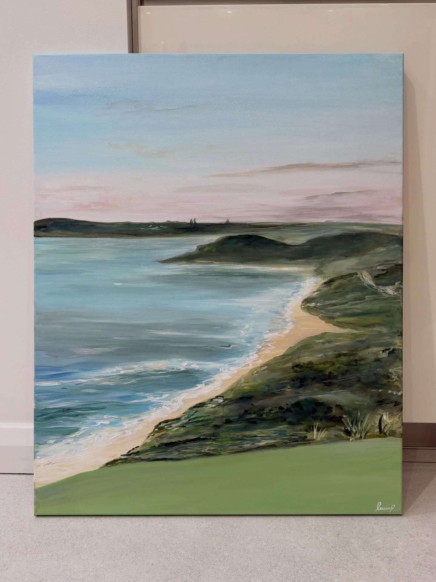 finished one of my most recent commissions 🥹🤍such a special painting for a lovely customer who lives in Australia. this painting will be so sentimental to her as it&rsquo;s of where she got married 🩵 (swipe to see the photograph!!) 

i&rsquo;m so 