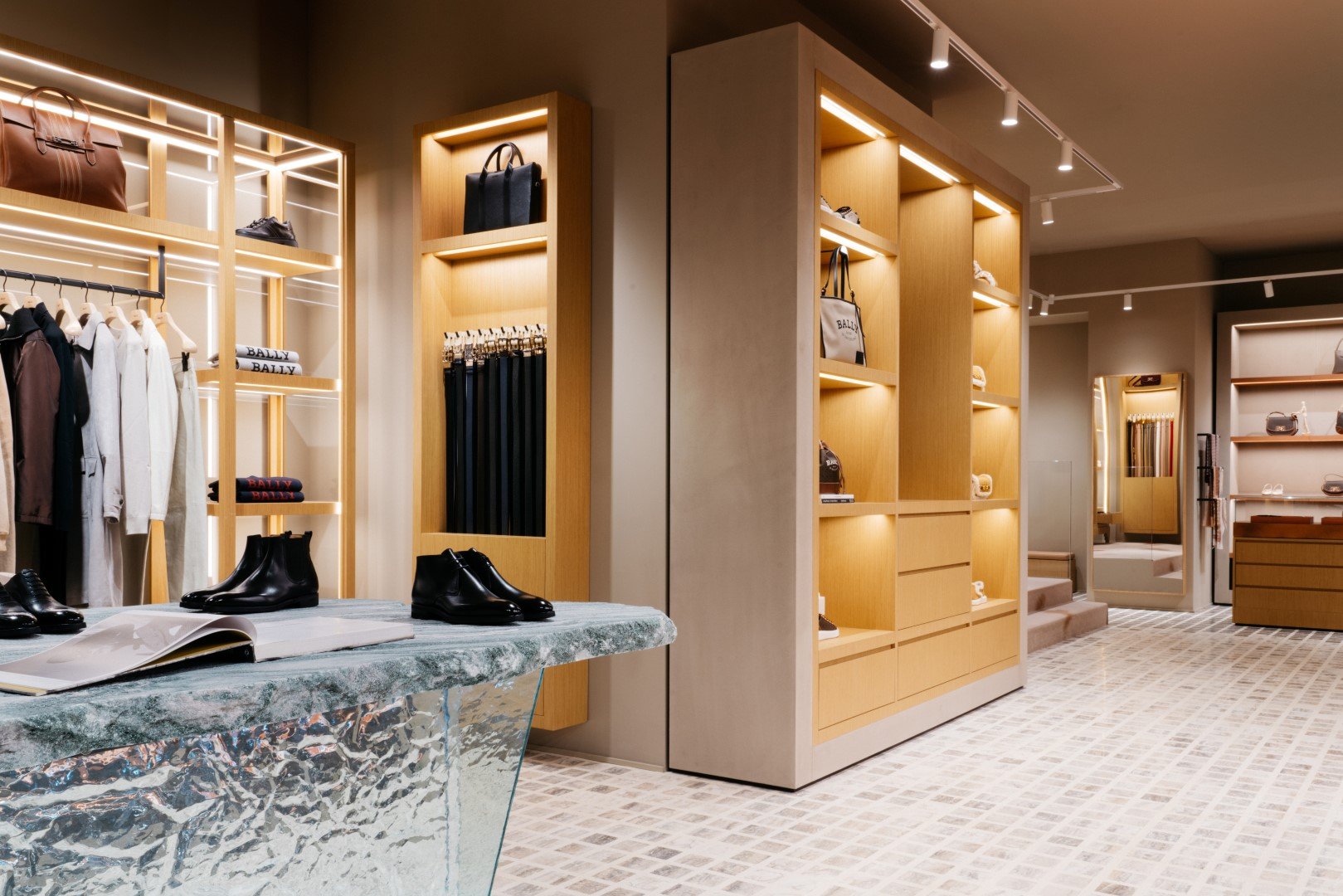 DSC08577 (Large).jpeg