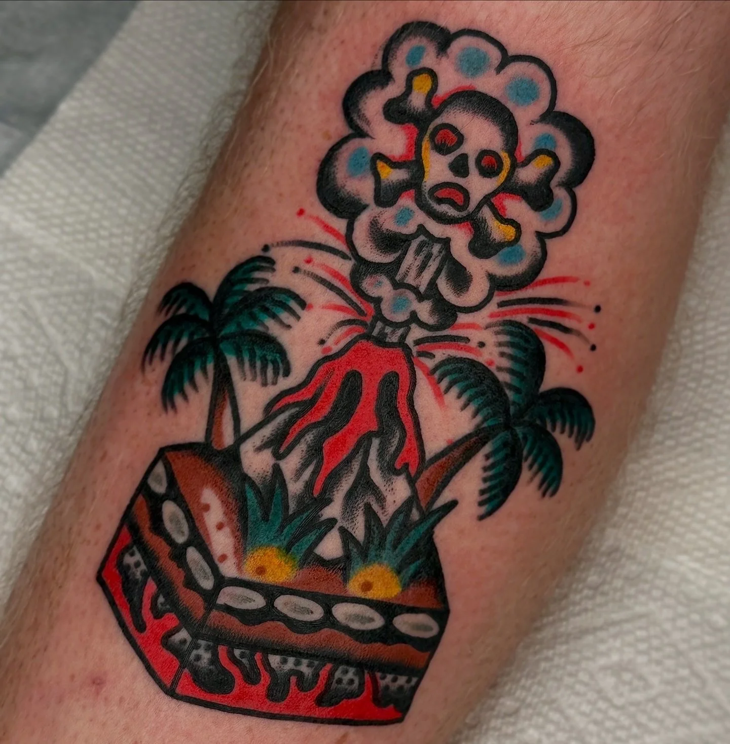 Science project made by @verycontent check his reels for the reference in action (very realistic volcanic eruption)