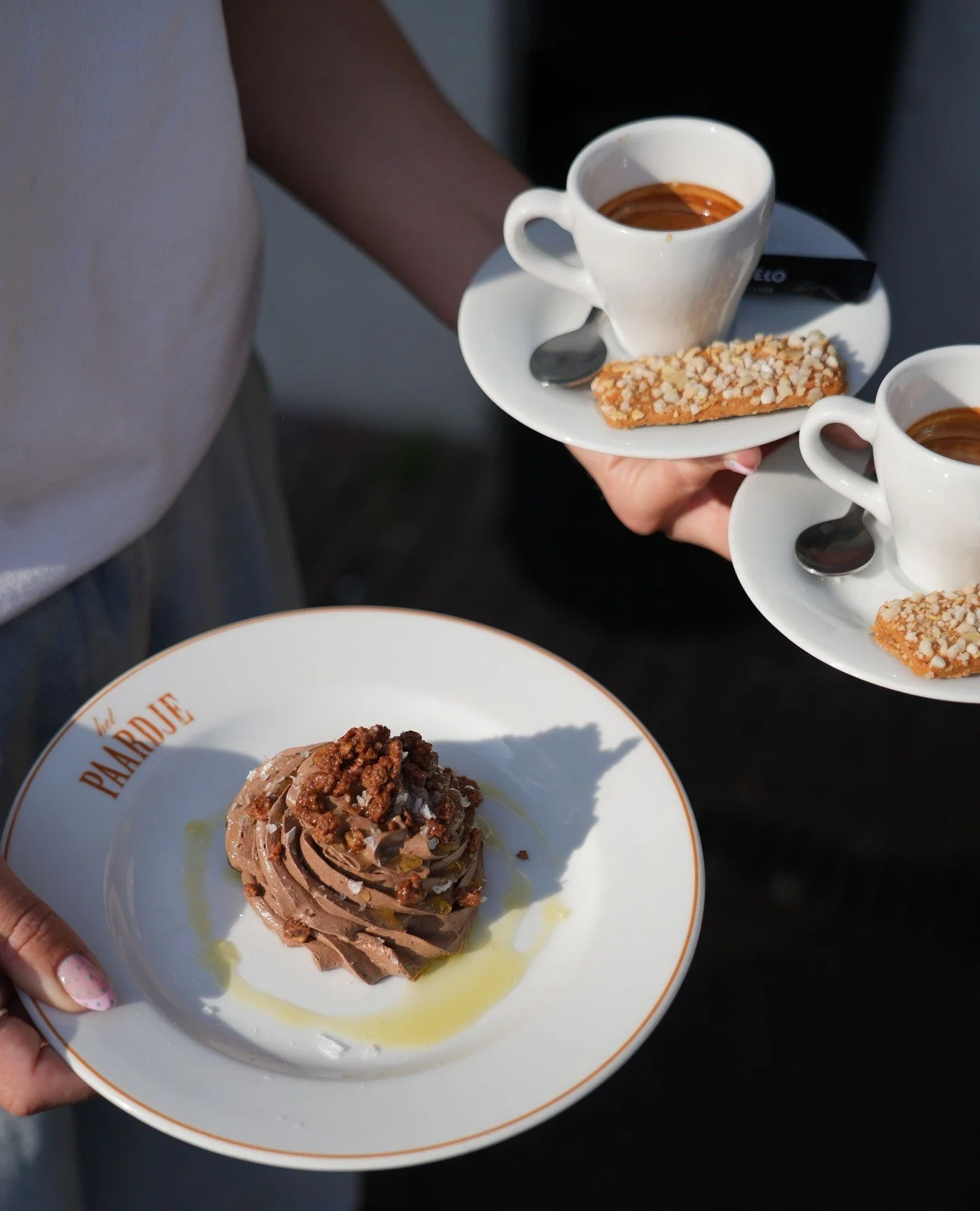 Chocolademousse - Olive oil - Gingerbread crumble - Sea salt