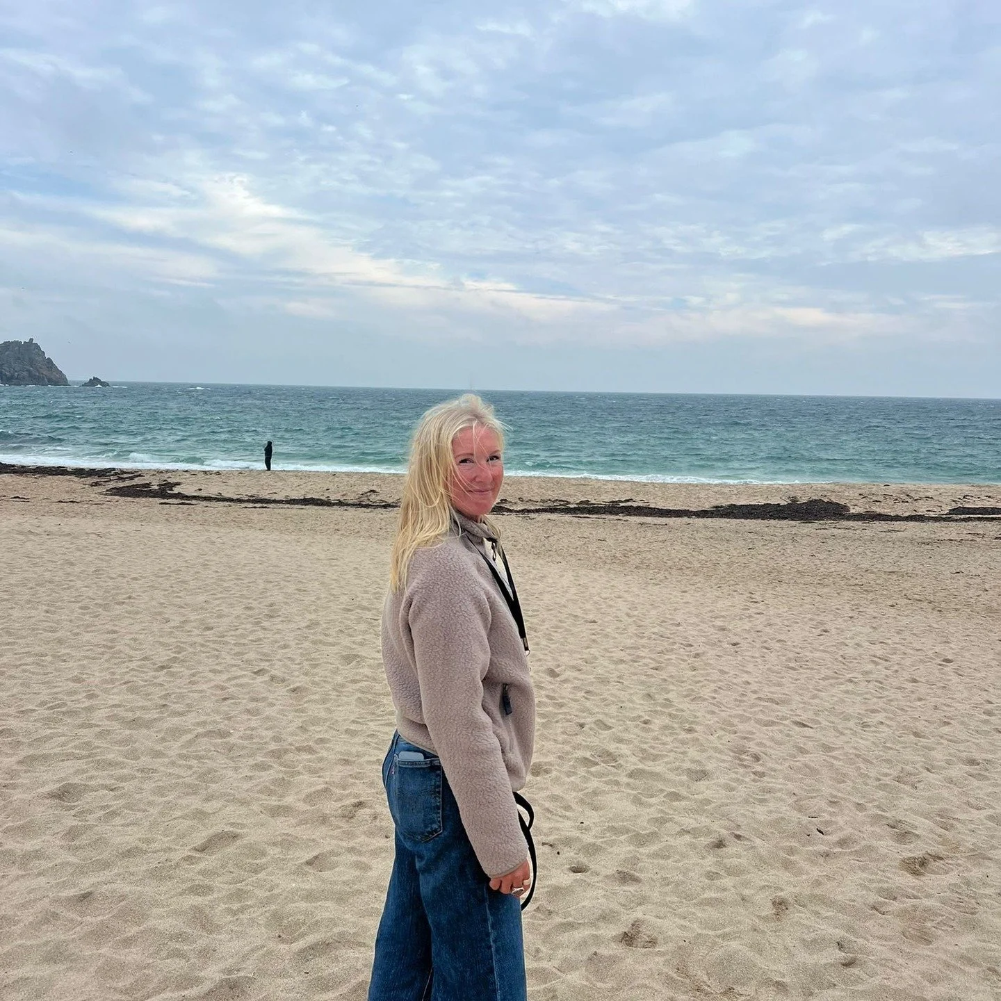 A Message to My Fellow Small Business Owners (Especially in Cornwall!) 🧡

Before you click 'Buy Now' on that easy online purchase, can we pause for just a second? 🙏

If you're in Cornwall, or anywhere for that matter, think about that amazing thing