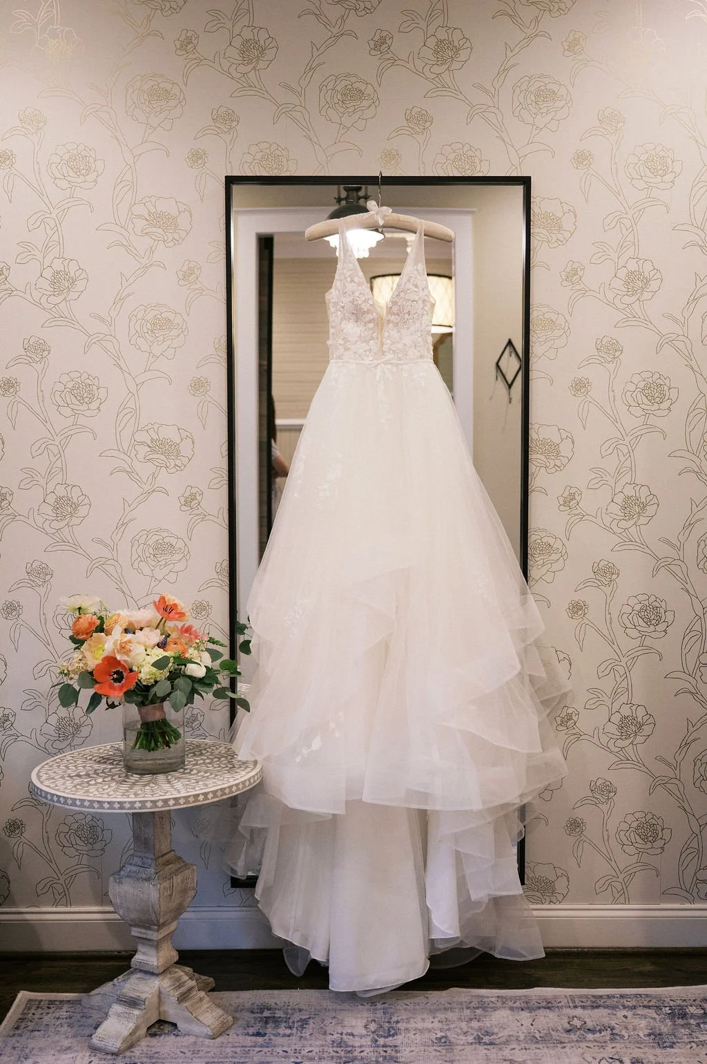 wedding gown bridal bouquet chapel hill nc.jpg