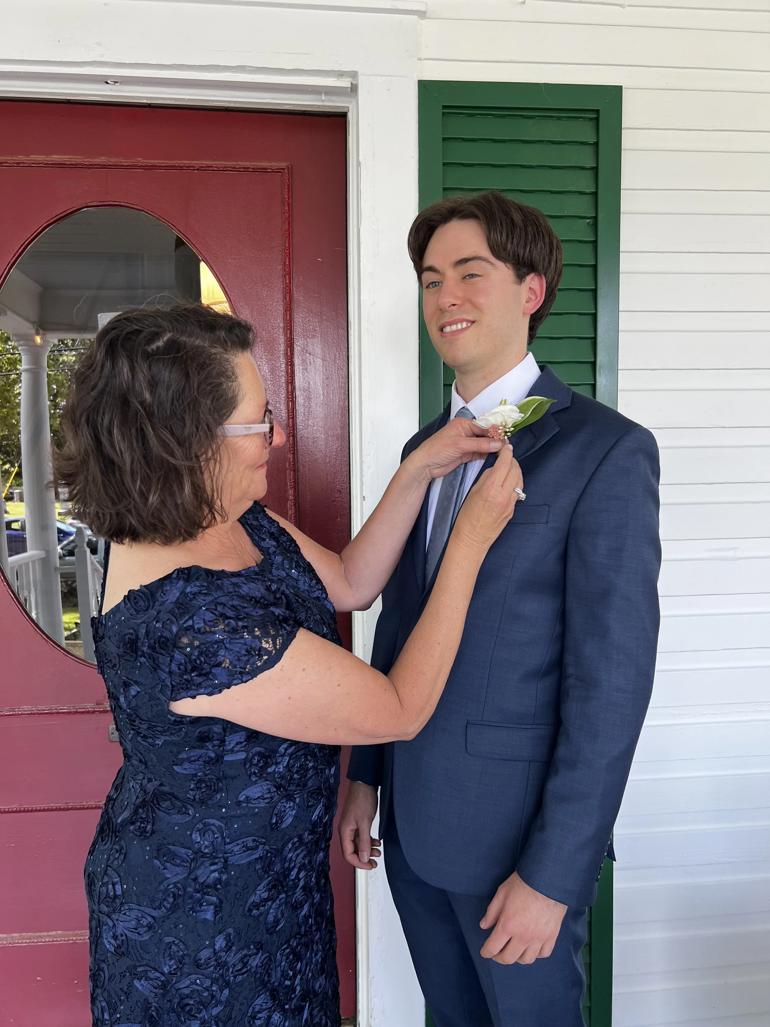 Spring groom boutonniere for Pittsboro microwedding