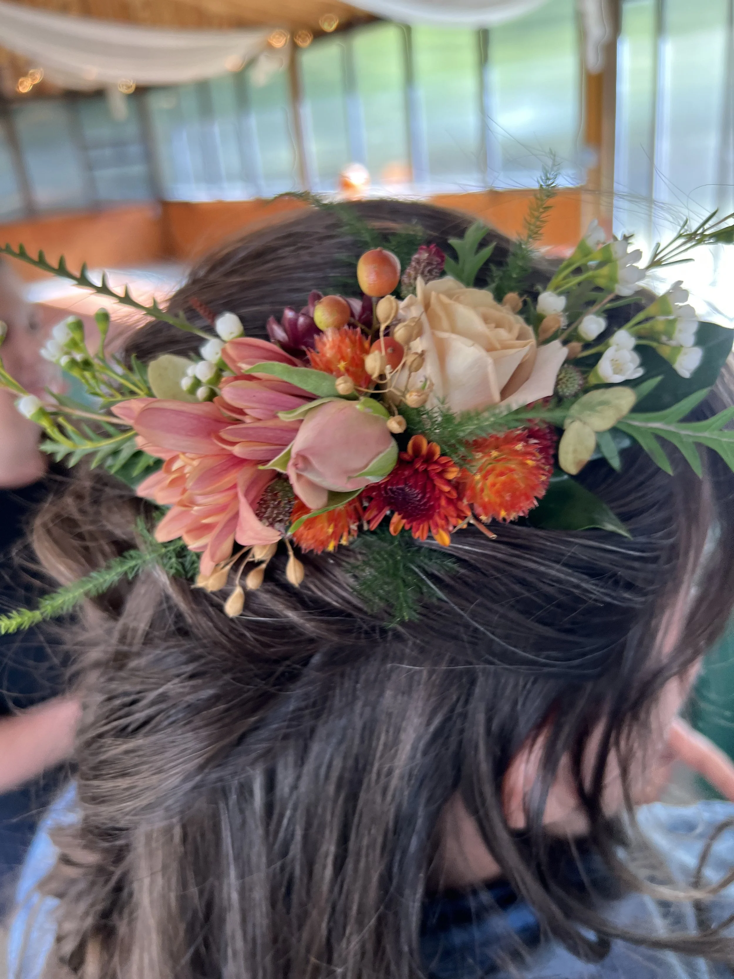 Terracotta and rust hair comb for a fall bride in Chapel Hill