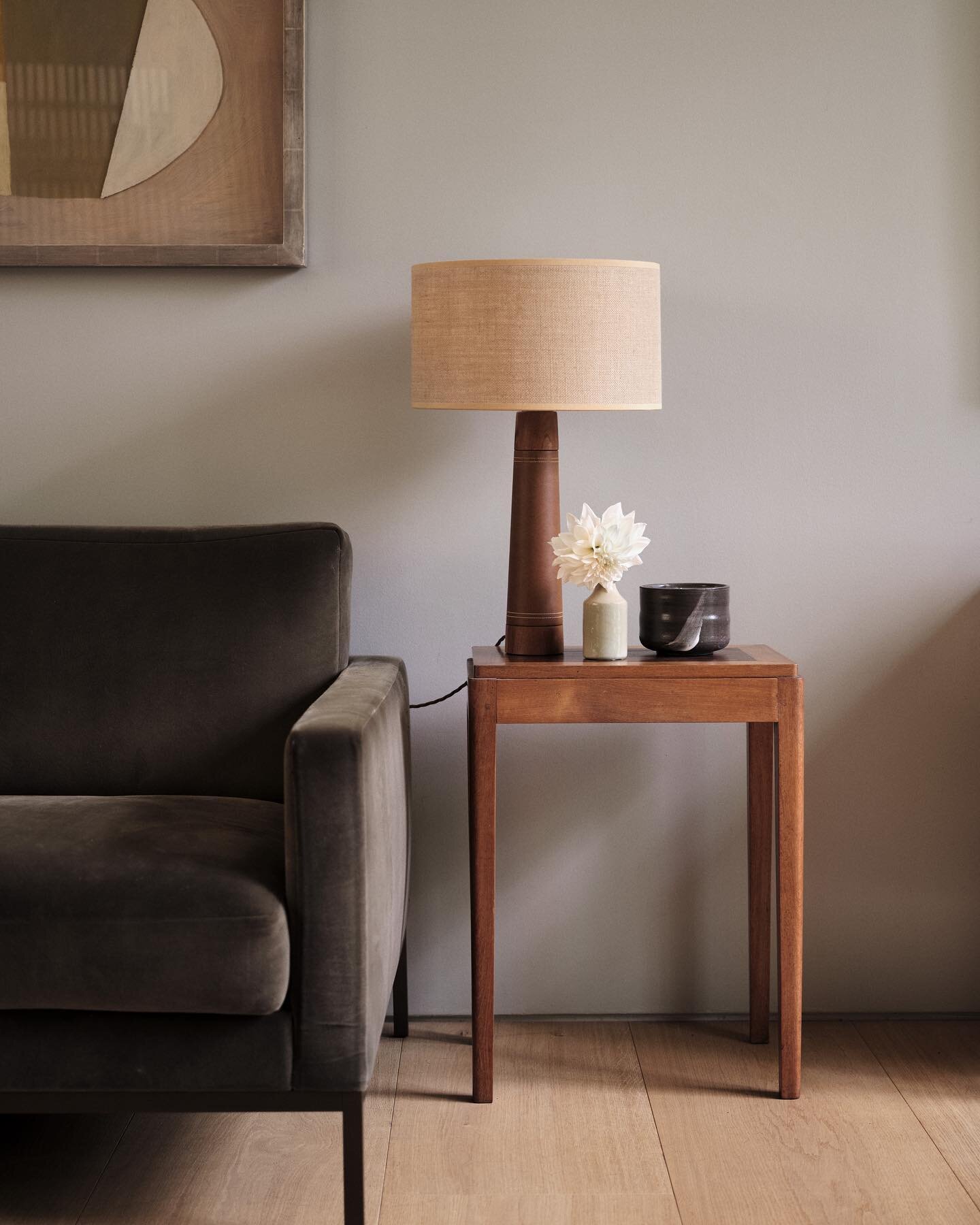 Calm and simple. Side table arrangement showing our three-wick scented candle. Vessel made for Marlo by @sammarksceramics and candle filled by @rachelvosperbelgravia. #candles #ceramics #contermporaryceramics #interiordesign #interiors #interiorsidea