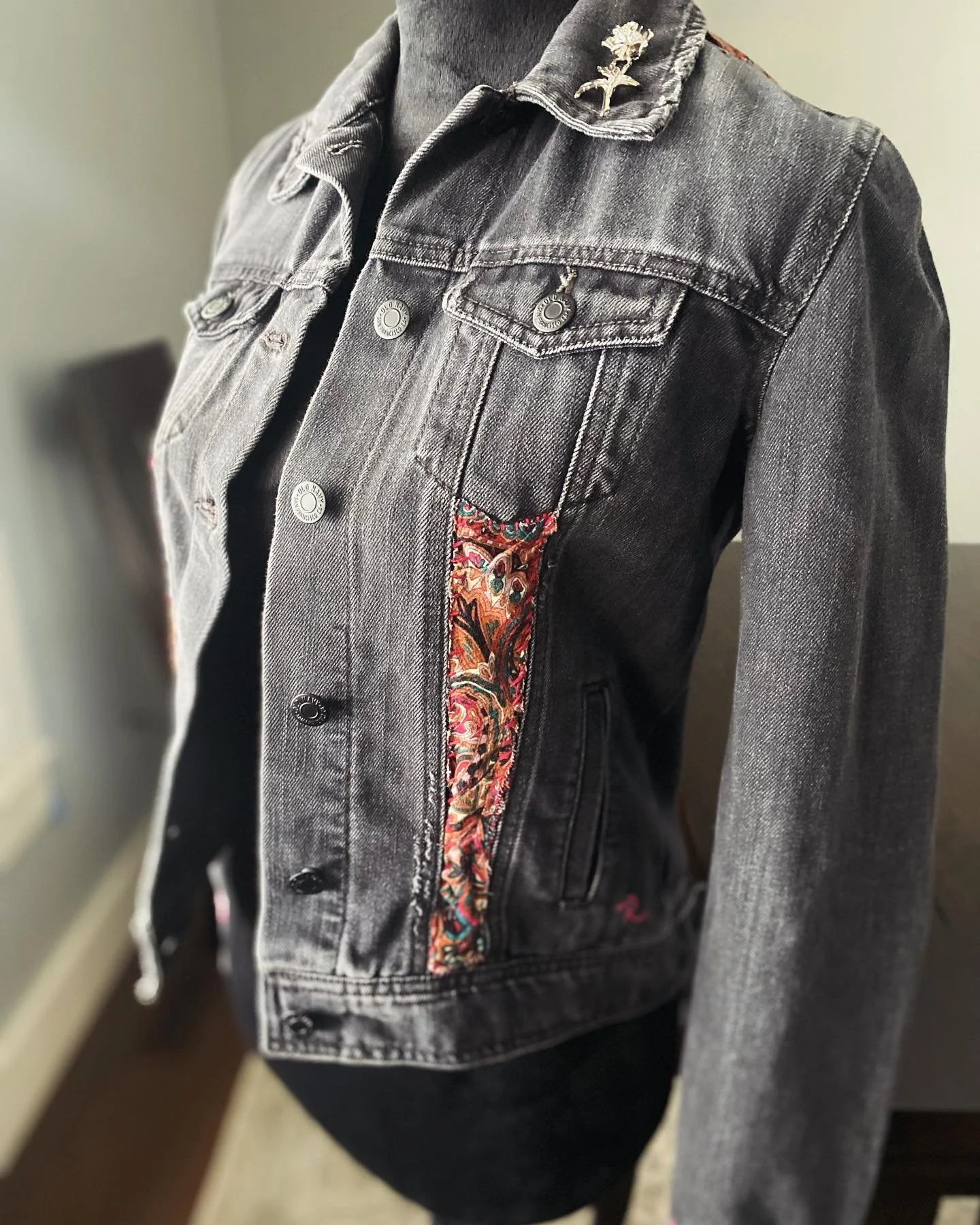 Been working hard on inventory and updates for Ransom Wear&hellip; 👀

Jackets are so fun to alter! Many more of these to come. (Ft. Paisley and florals galore)