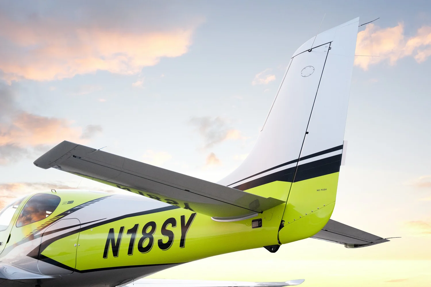 2024 Cirrus SR22T GTS - Image 1