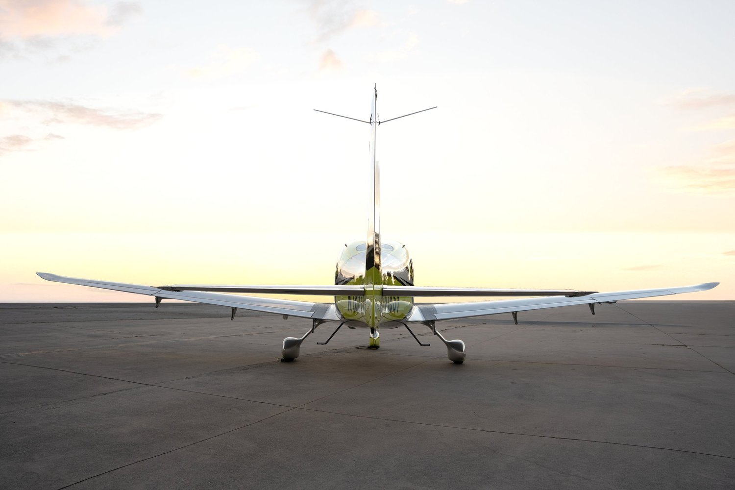 2024 Cirrus SR22T GTS - Image 10