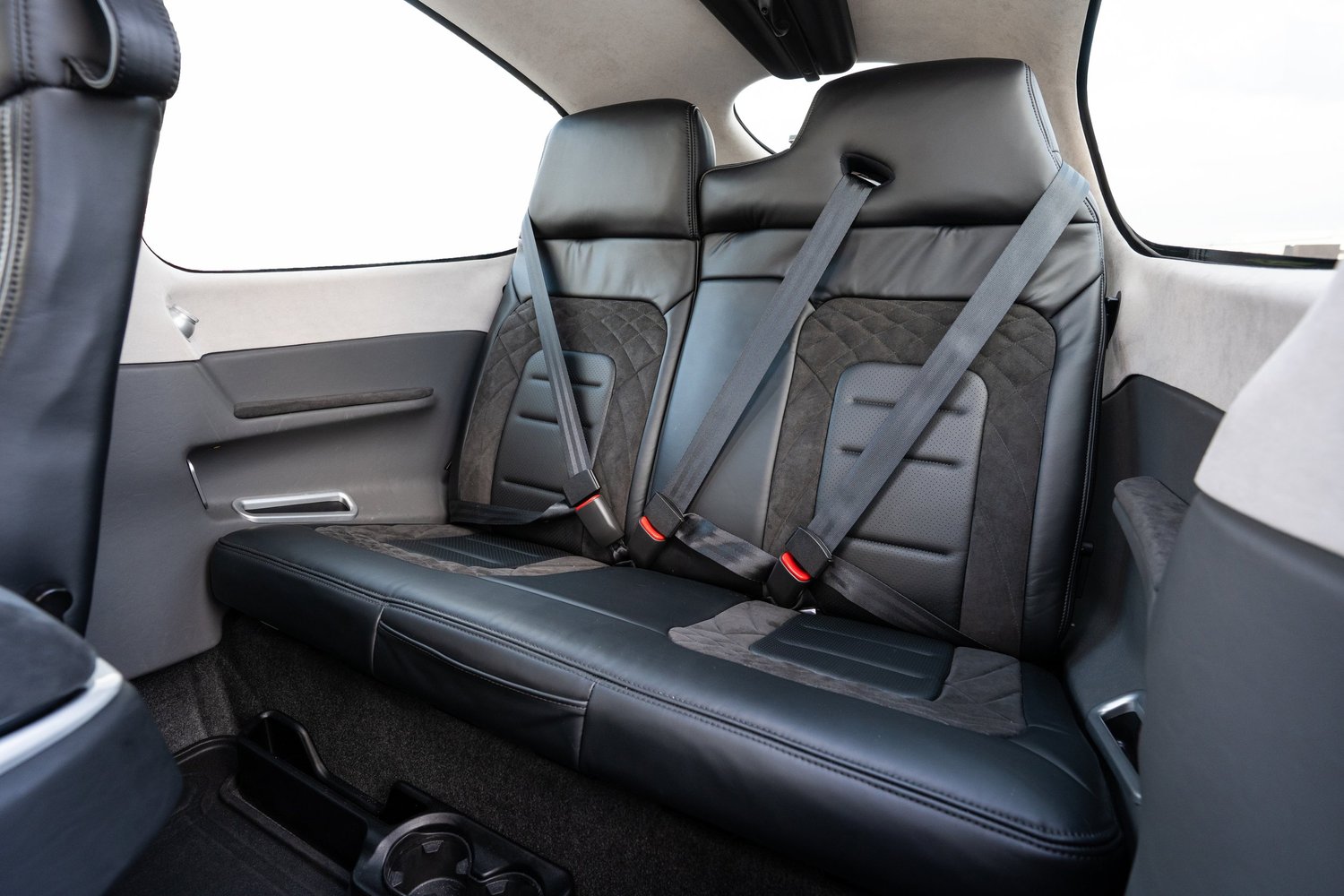 2024 Cirrus SR22T GTS - Image 19