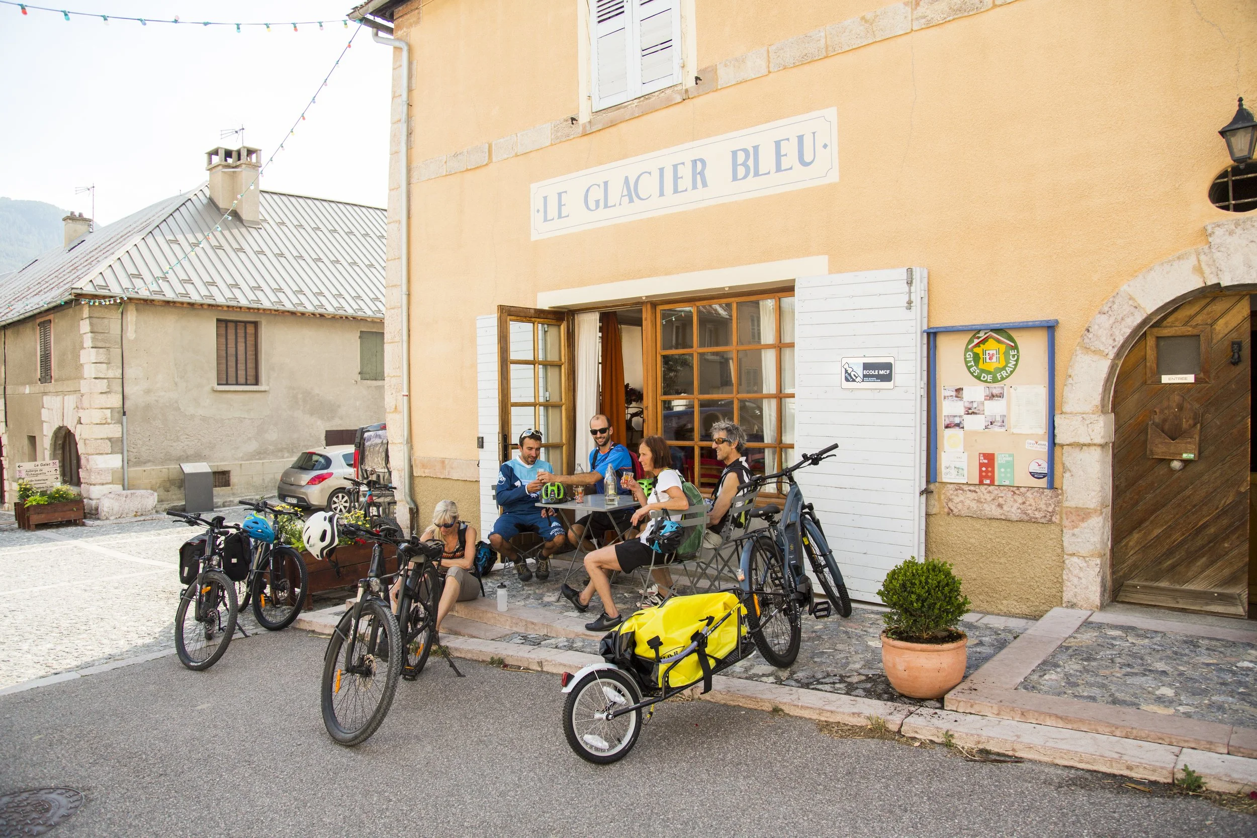 Sacoches et matériel essentiels pour organiser un premier voyage à vélo en bikepacking