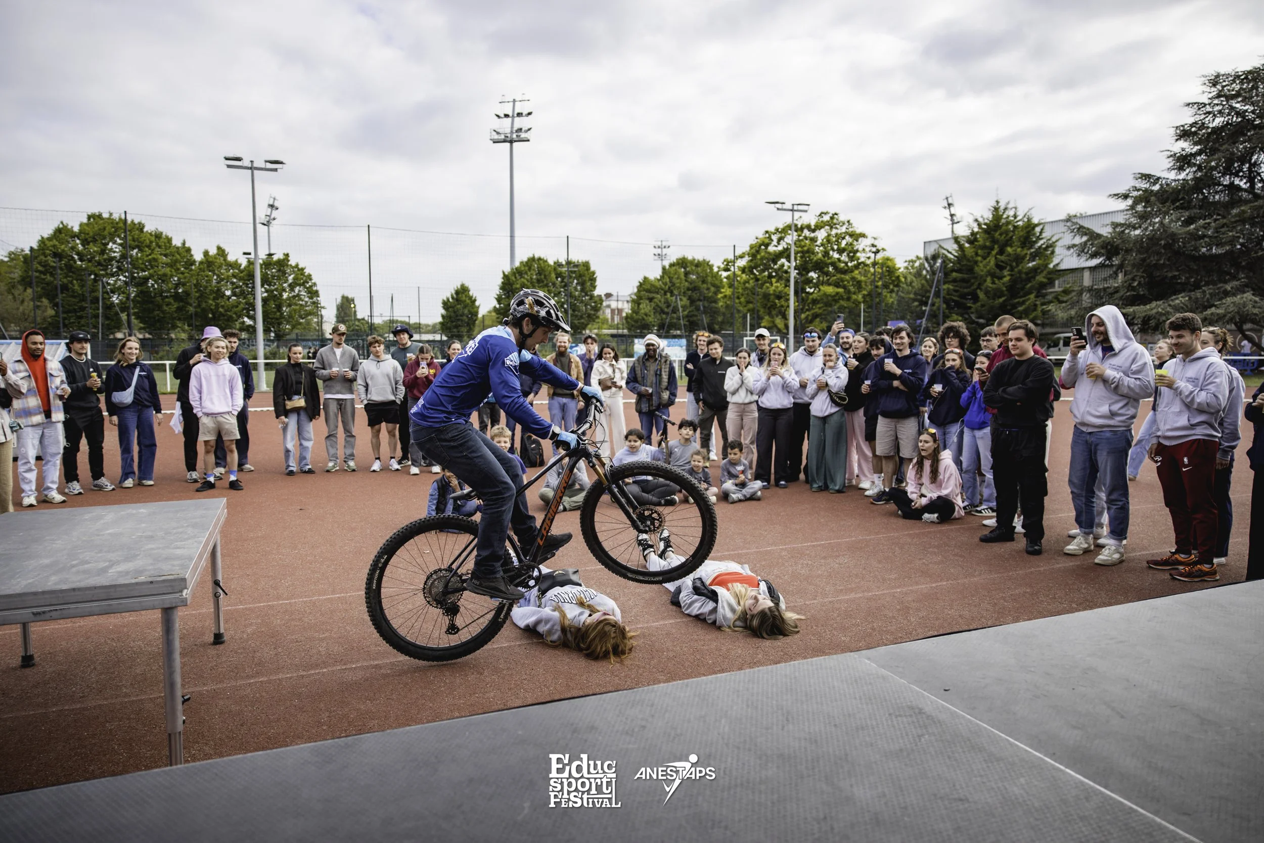 Show VTT Trial MCF pendant le festival Educ'Sport