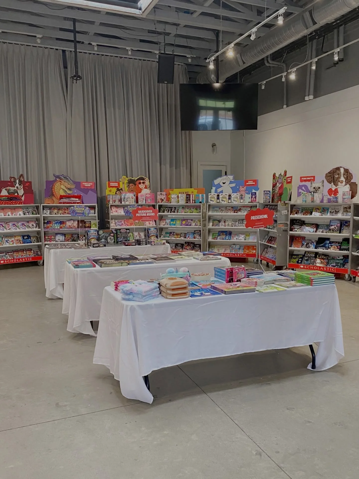 Our book fair committee has been hard at work and we are ready for you! Don&rsquo;t forget to set up your @scholastic eWallet before hand. And remember, 40% of every dollar spent at the fair goes directly to our school. 

We can&rsquo;t wait to see y