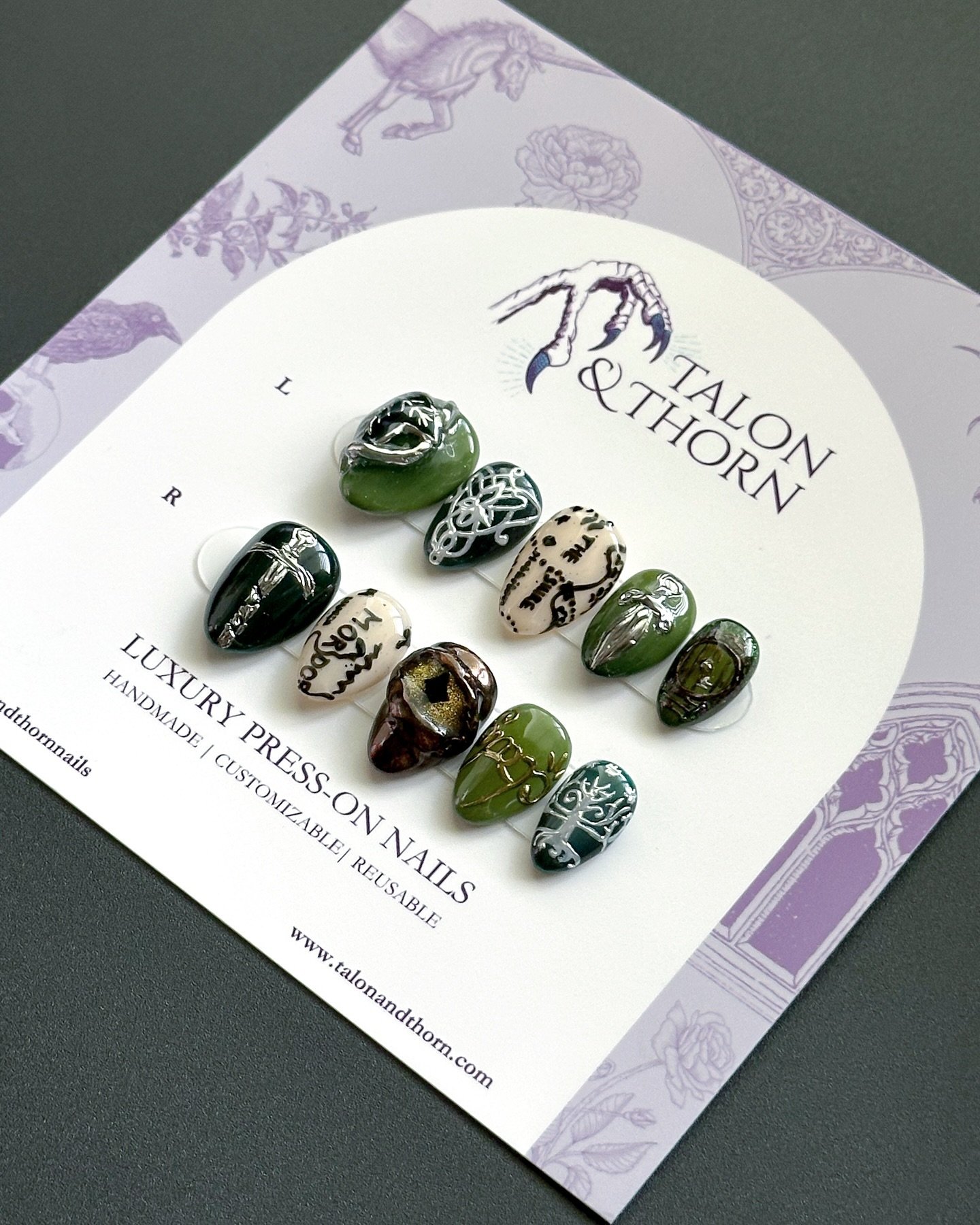One set to rule them all! 🖤💍✨ Custom 3D Lord of the Rings nails, designed with love for a friend&rsquo;s birthday surprise! Featuring elven script, a watchful dragon eye, and hints of Middle-Earth magic. Happy birthday to a true LOTR fan!

IB: @inn