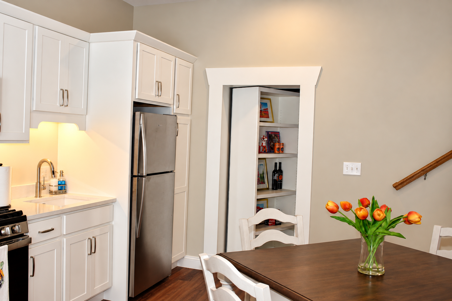 Select_KitchenetteBookcase.png