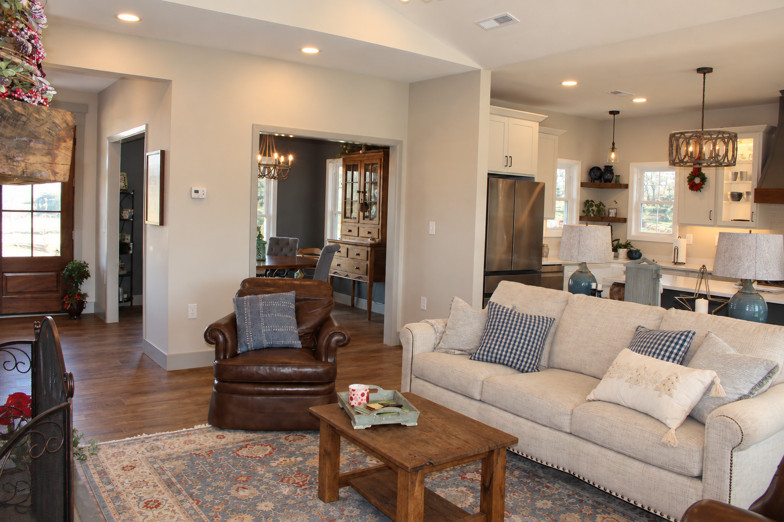 Davis-Livingroom3.png
