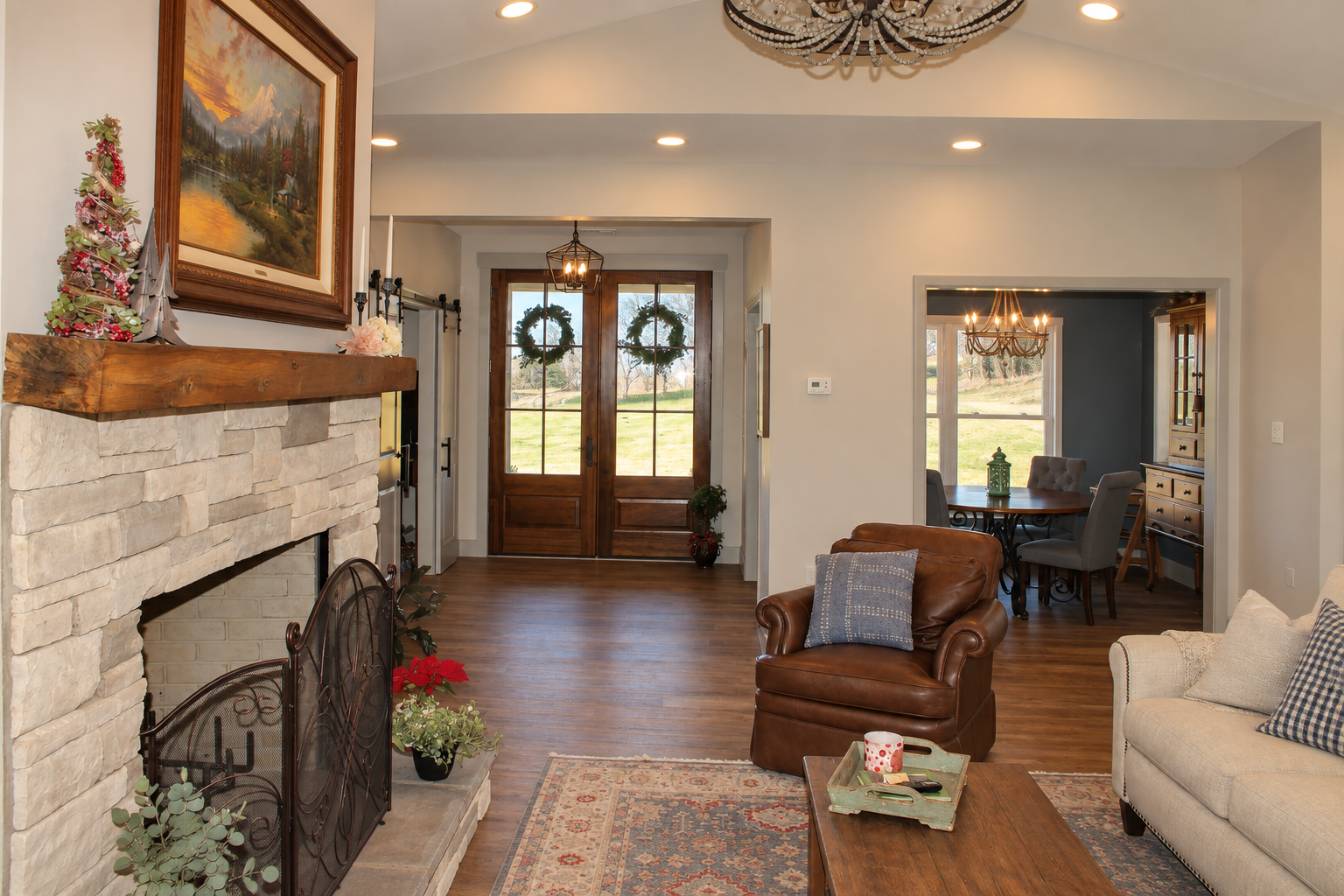 Davis-Livingroom4.png