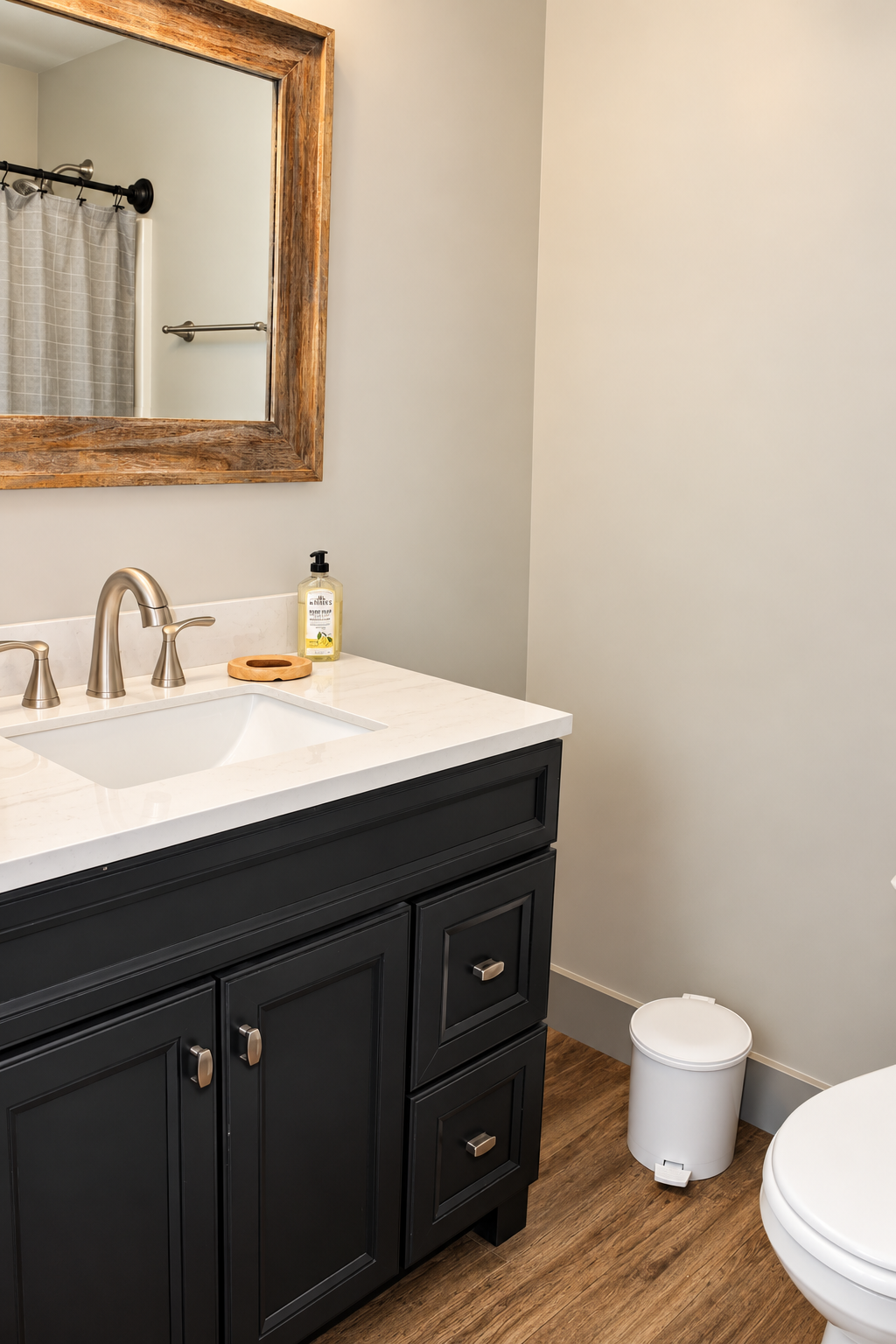 Davis-GuestBath.png