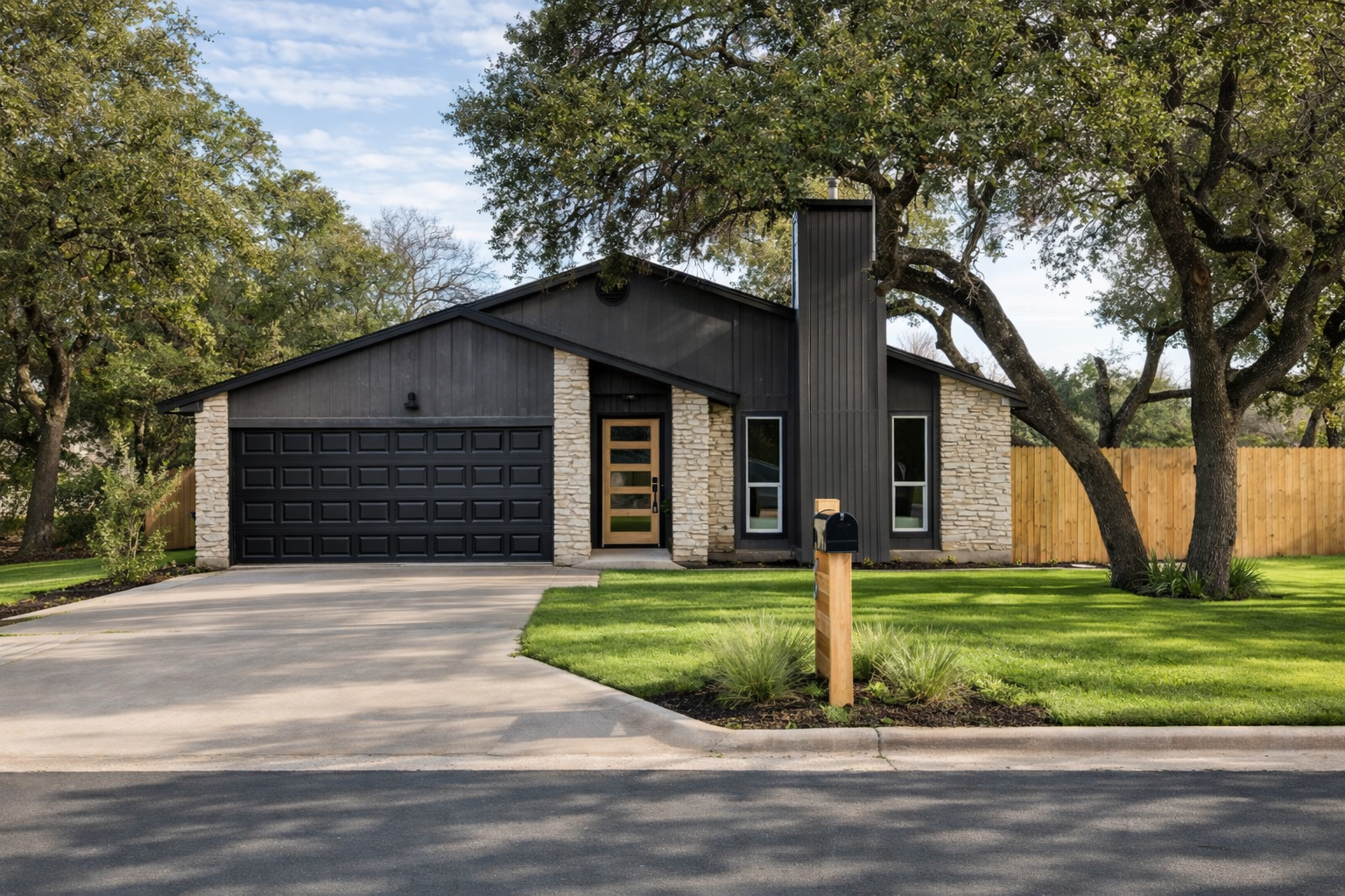  South Austin
  
More space and value just minutes from 78704