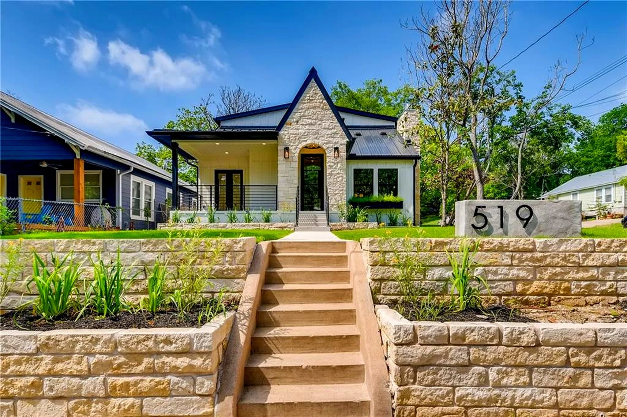  Travis Heights, Bouldin, Zilker-78704
  
Walkable, vibrant, and at the center of Austin’s energy