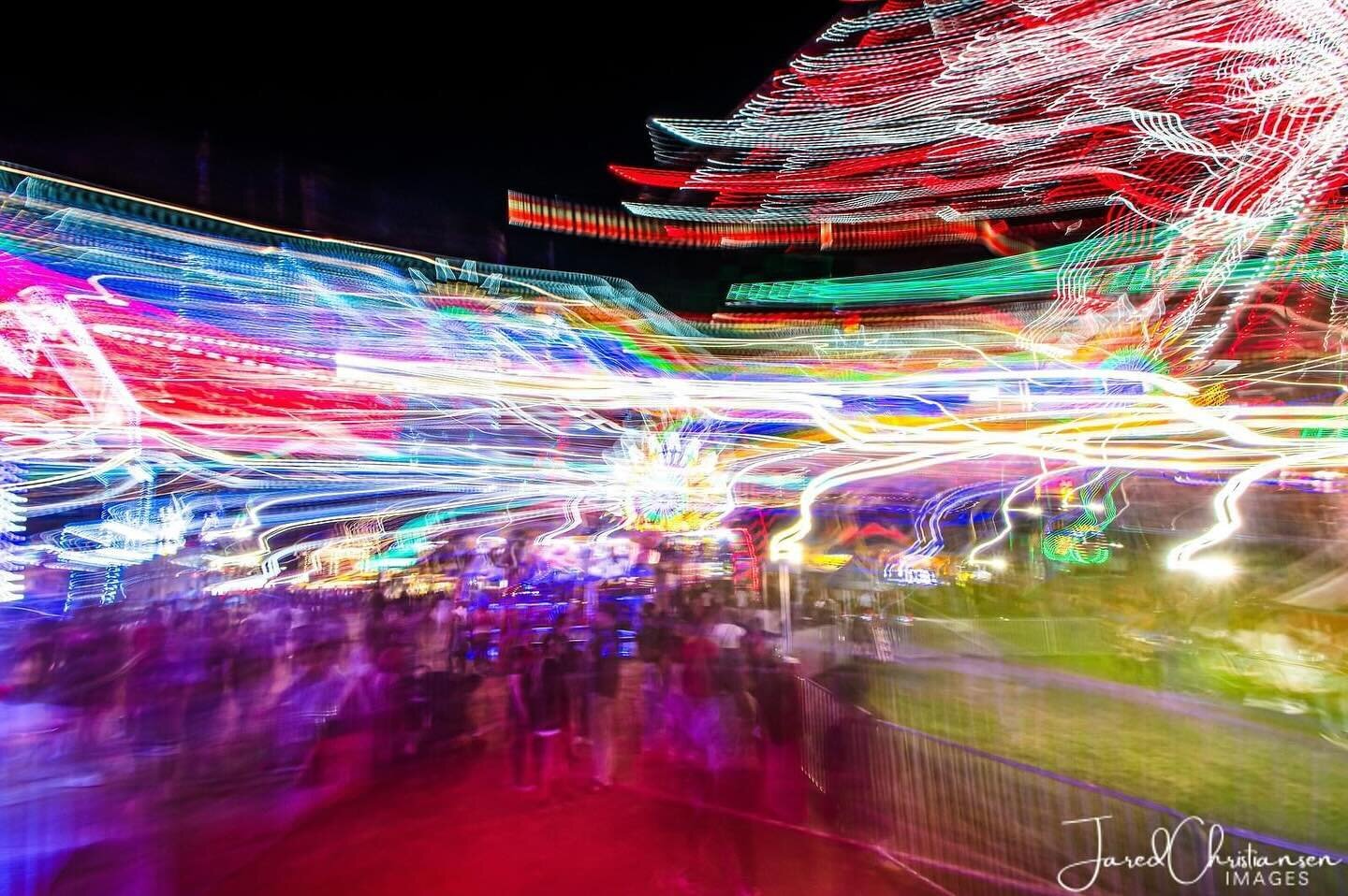 this ride we&rsquo;re on -

.
#threeriversfestival #carnivalrides #myfortwayne #abstractlight #abstractlightpainting #chasinglight #chasinglights #lightabstract #lightabstractions #lightphoto #lightphotography #creativelight #light_shots #abstracticm