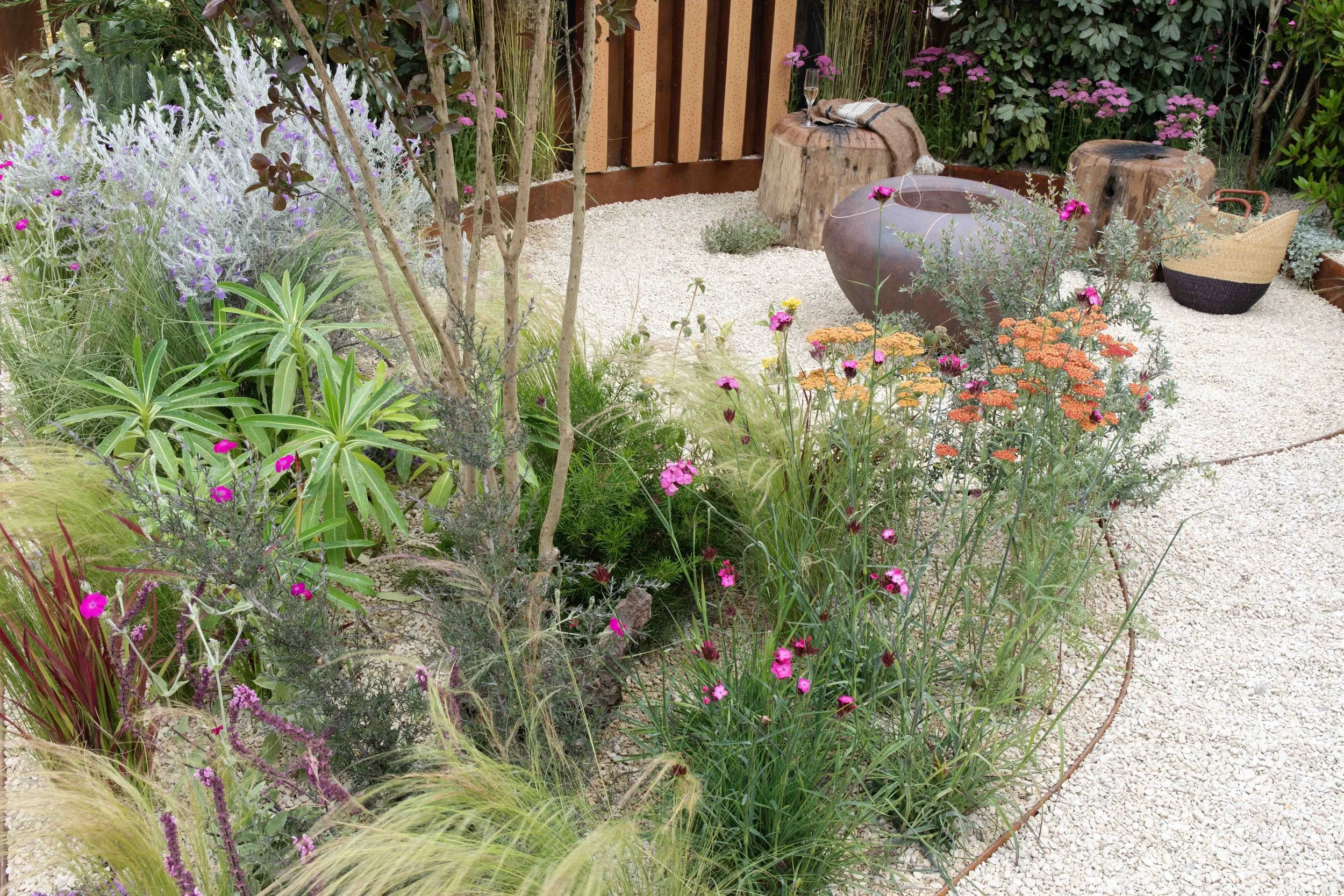 Melanie_Hampton_Court_22_low res.jpg