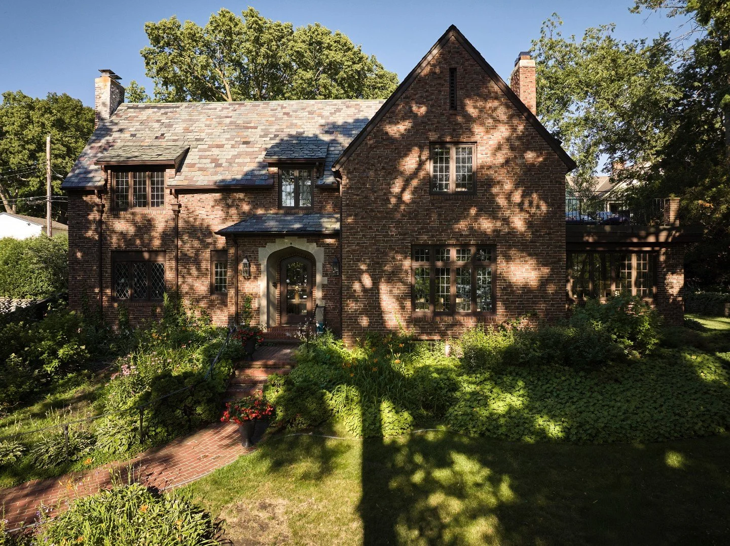 It&rsquo;s difficult to choose a favorite angle of the Harriet Tudor exterior, so we decided to share them all.

While maintaining their beautiful lot in Minneapolis, we partnered with Terra Firma Building &amp; Remodeling to create an updated space 