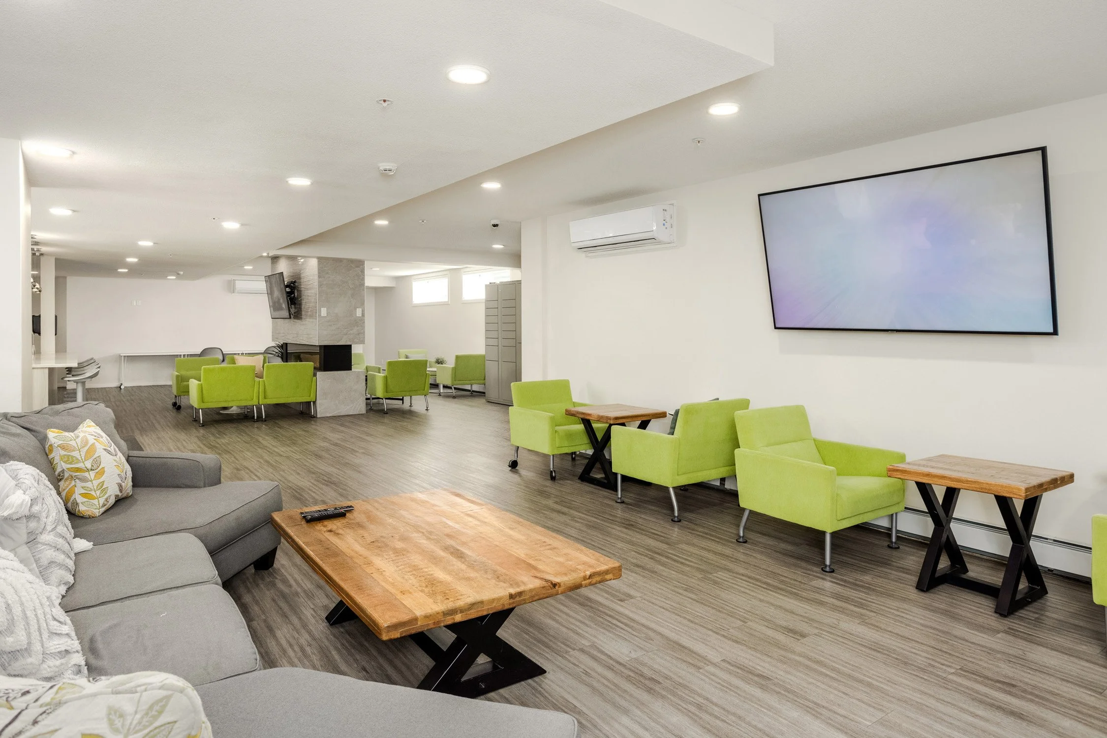 Lyfe_Lounge_06.jpg