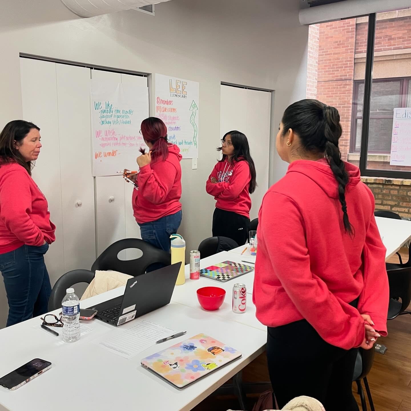 🥳 CONGRATULATIONS PILOT NETWORK COHORT 8! We had an amazing time celebrating the incredible year-long efforts of our 10 Pilot Network school teams on Wednesday! 

These forward-thinking educators and school teams have embraced the challenge of perso
